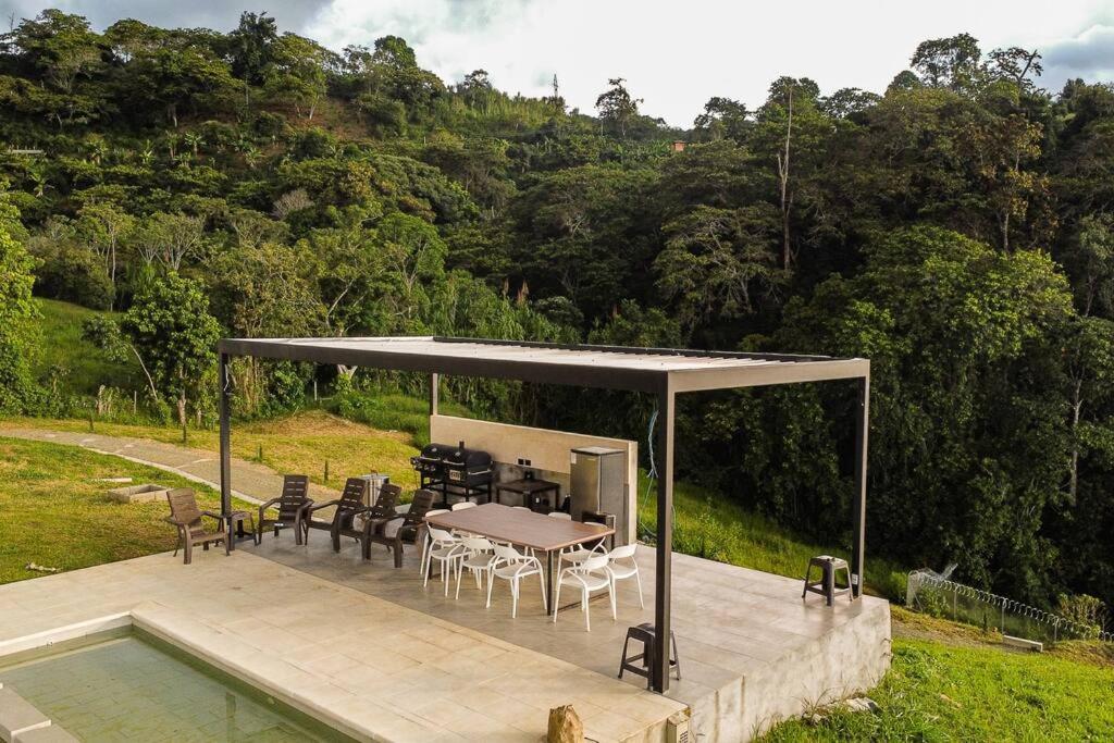 Finca Moderna cerca de Ebéjico