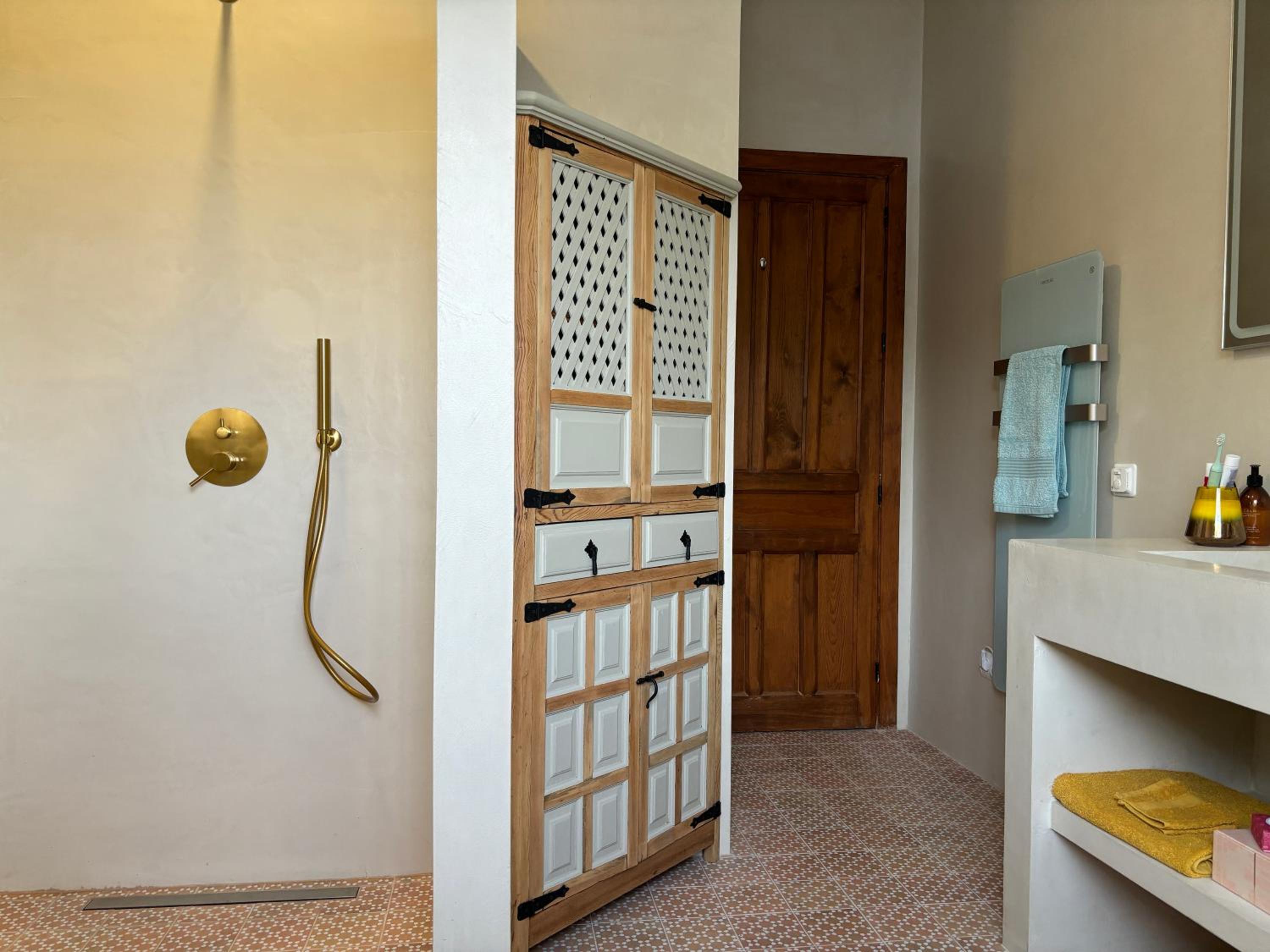2 Bed 2 Bath Villa Near Sedella Heatable Saltwater Pool