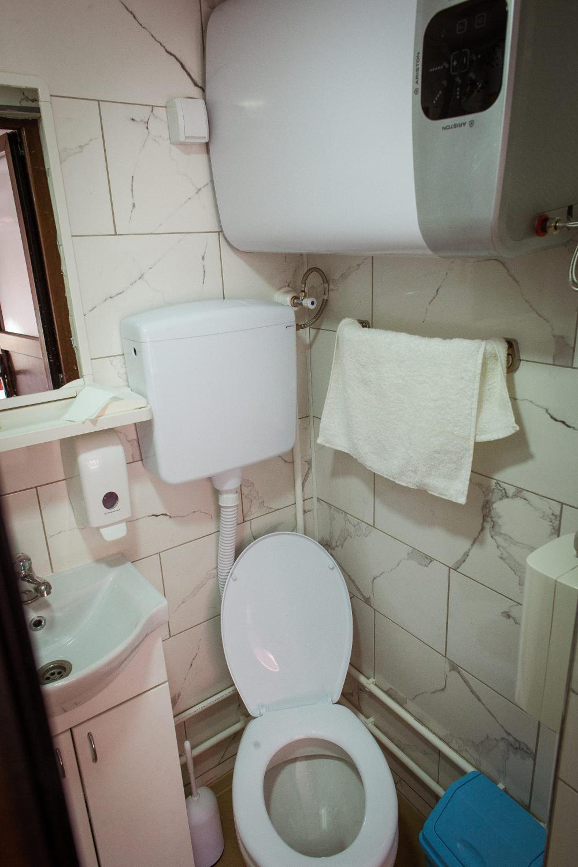 Photo 16