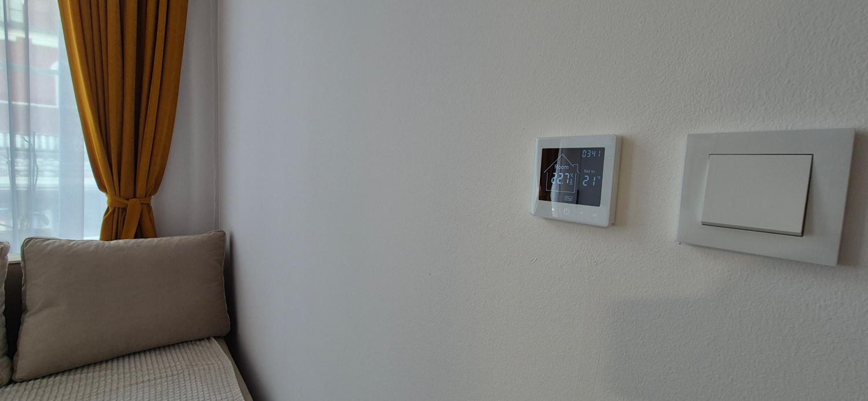 Studio apartment Postcard with free parking