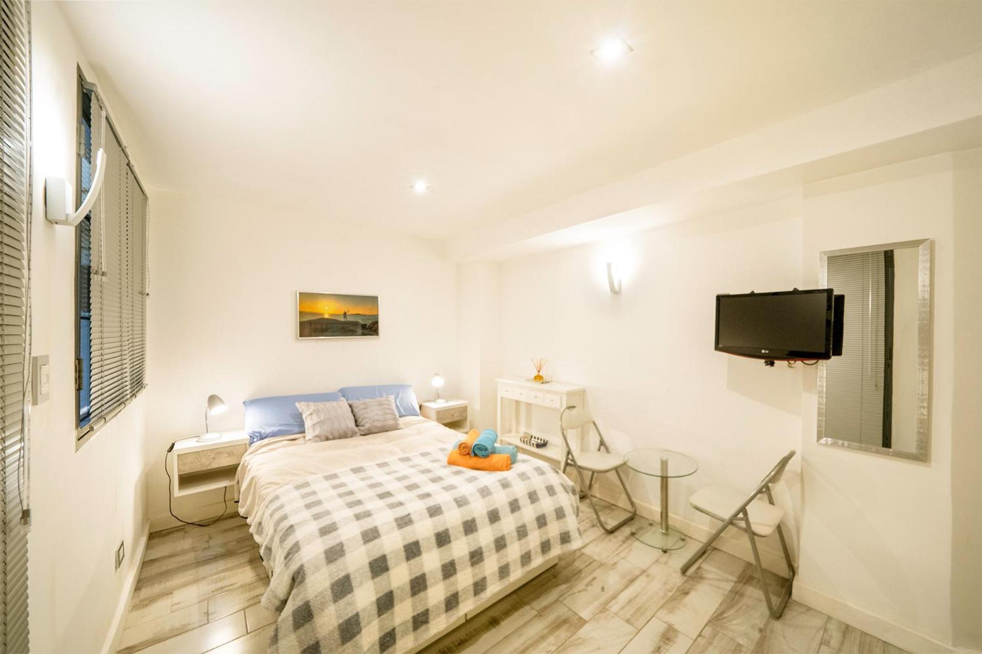 Plaza de Mayo - Diplomat's 3 bedroom ensuite haven
