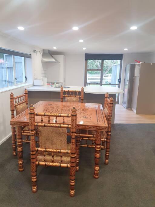 Little Nest in Ngaio view 2