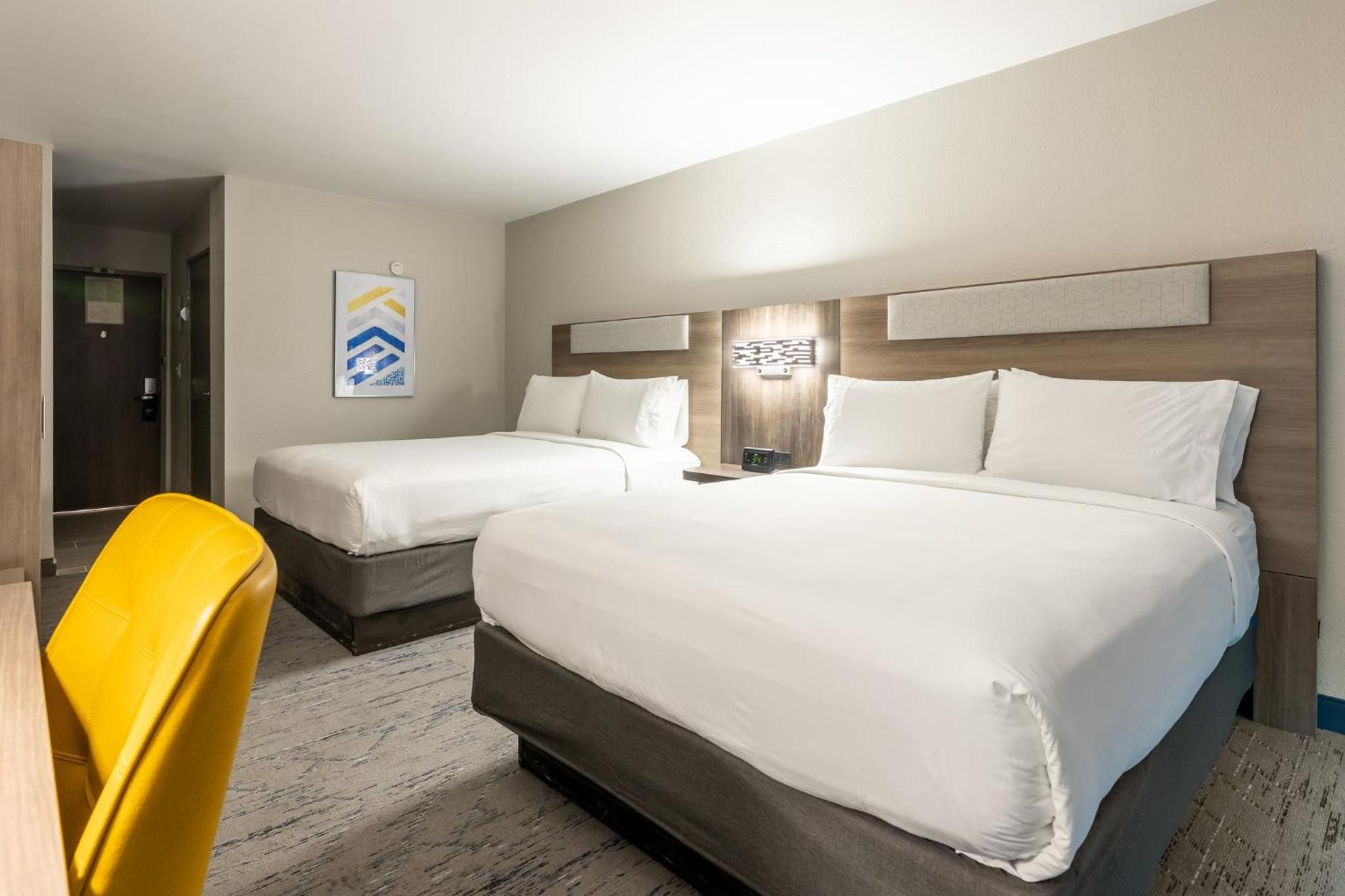 Van Nuys Vacations - Holiday Inn Express Van Nuys, an IHG Hotel - Property Image 1