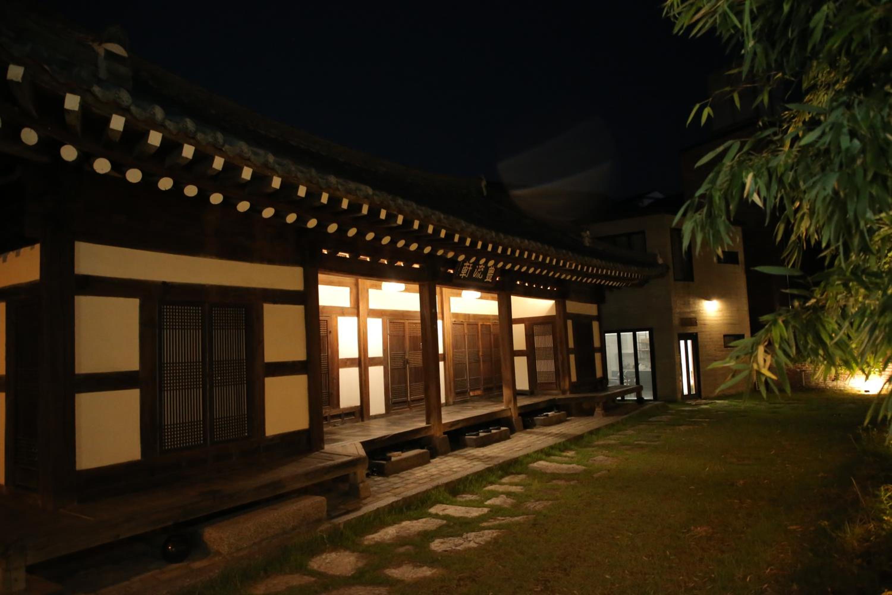 Photo 49