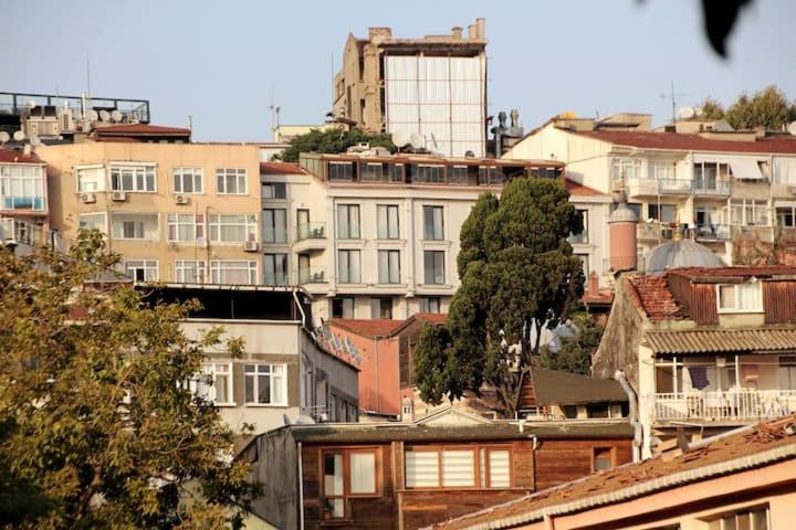 Estampolis Hotel