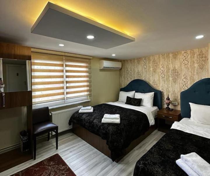 Estampolis Hotel