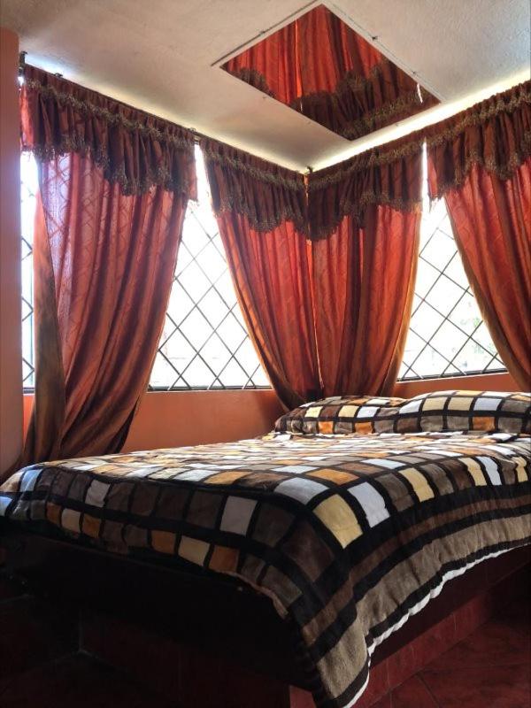 Hostal Quito Nayla