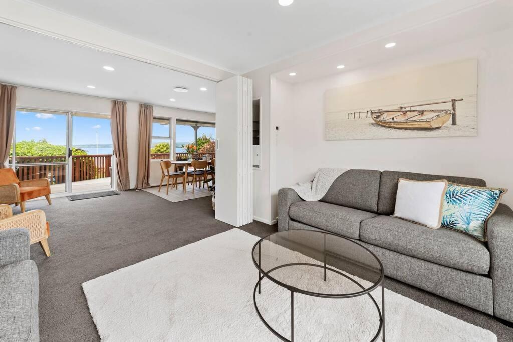 Edgewater Escape