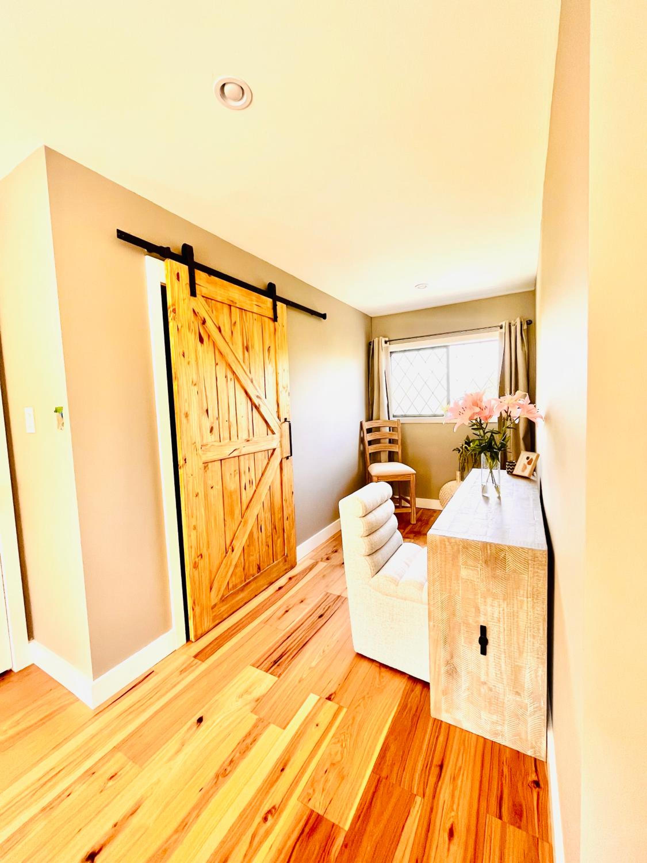 Oceanside Manor - Fancy Room - Golf course & Beach View