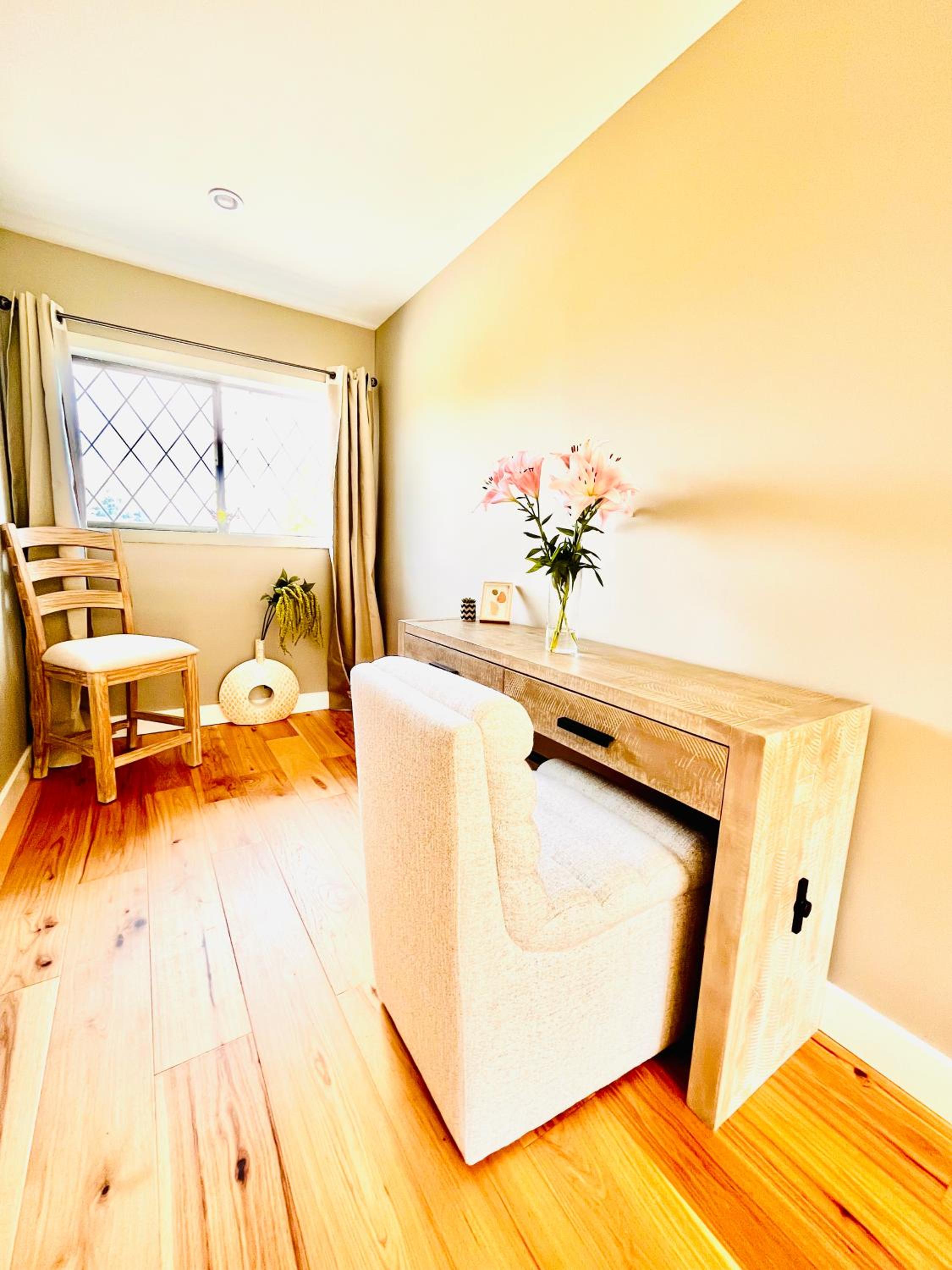 Oceanside Manor - Fancy Room - Golf course & Beach View