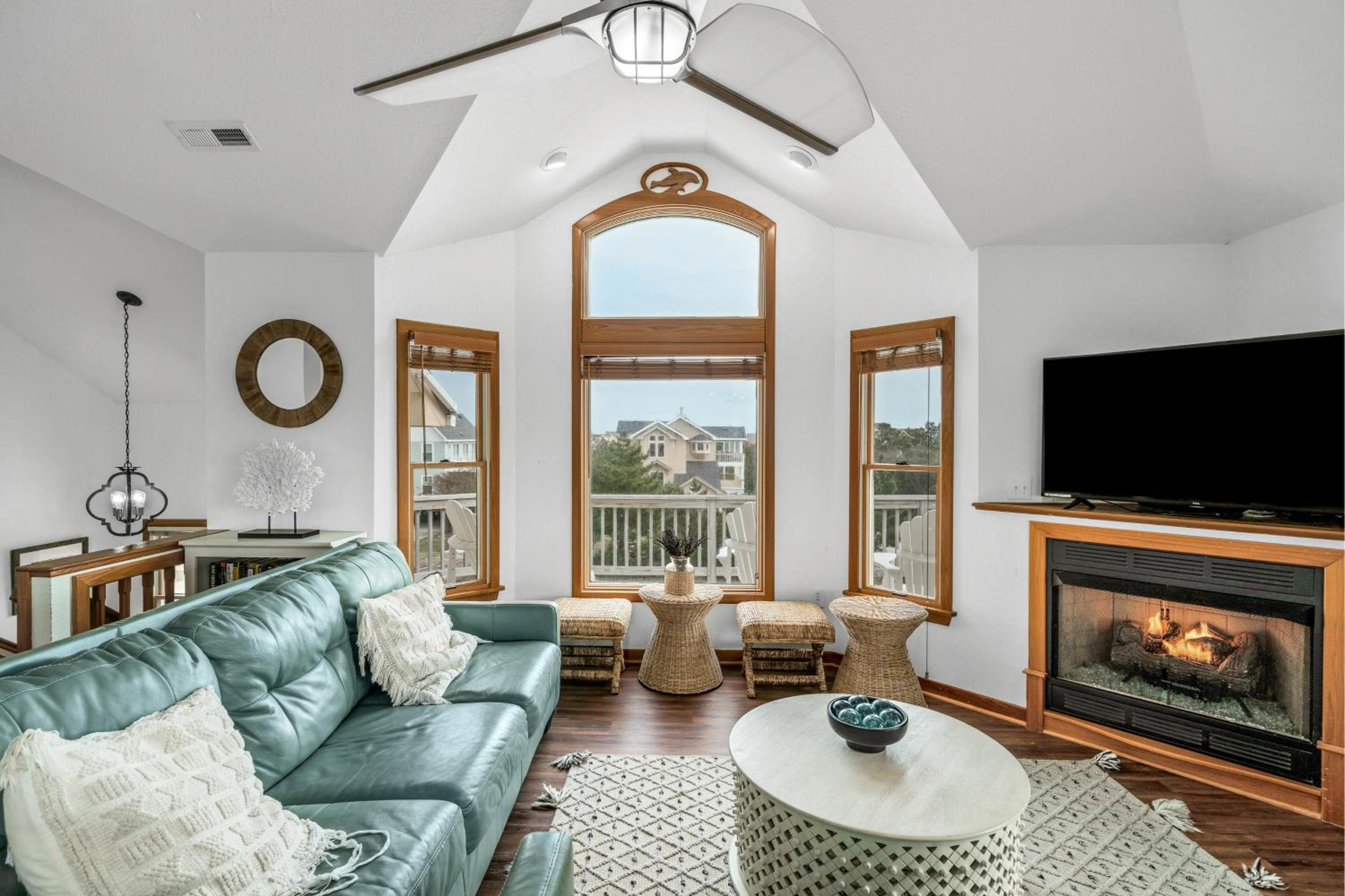 Beautiful OBX Home w, Pristine Views cottage view 5