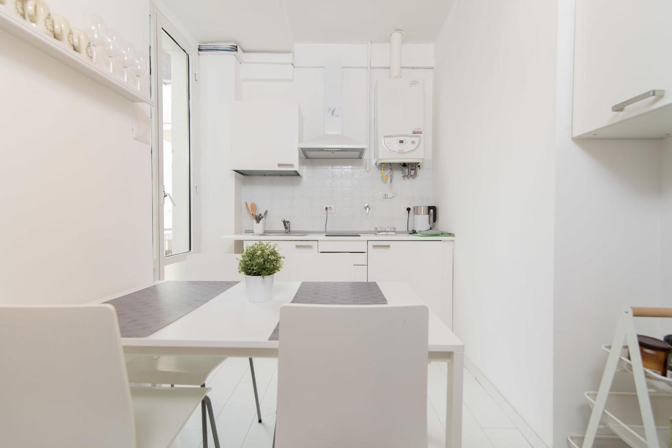 White Ostilia Apartments
