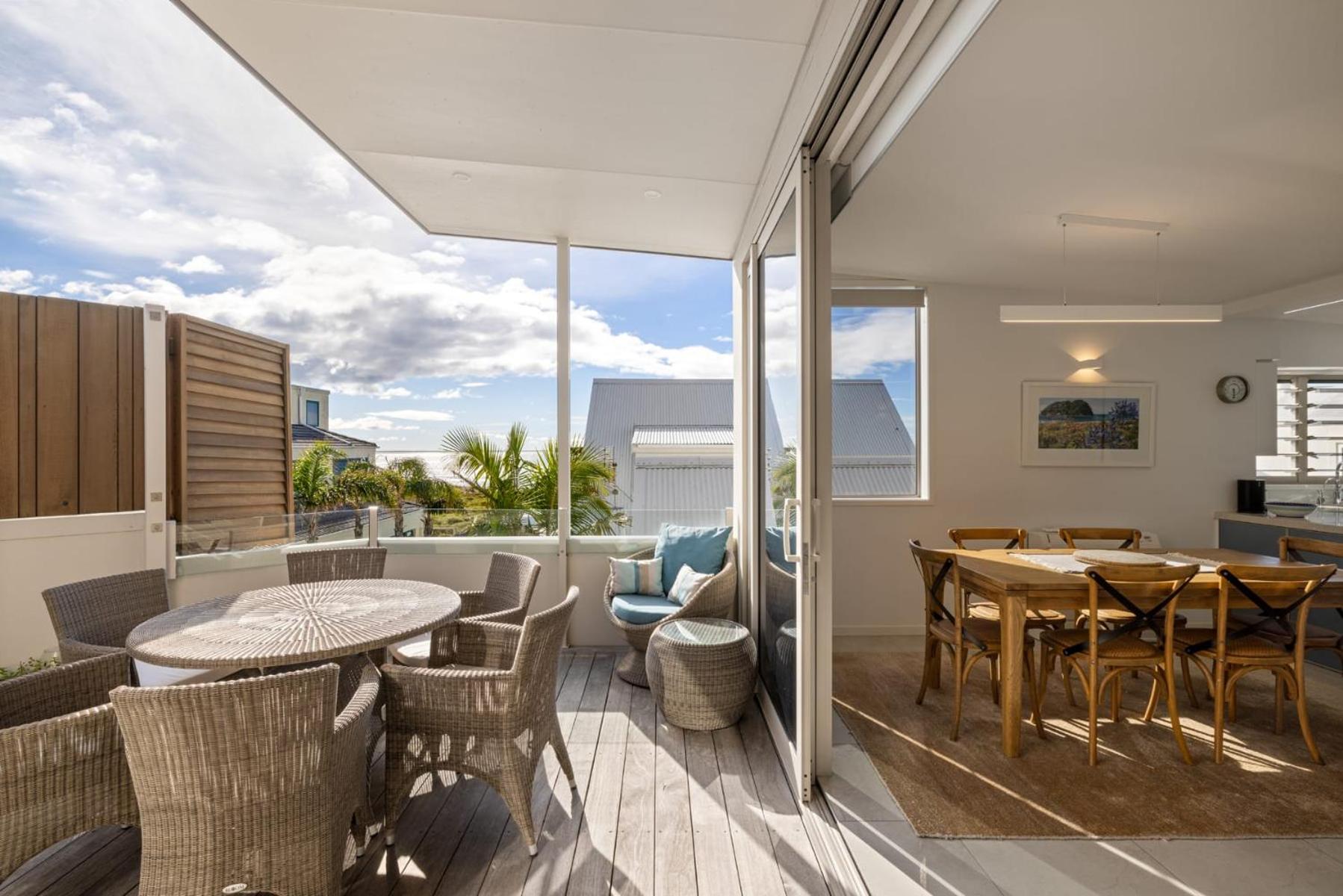 Seascape on Sunbrae with Sea Views view 2