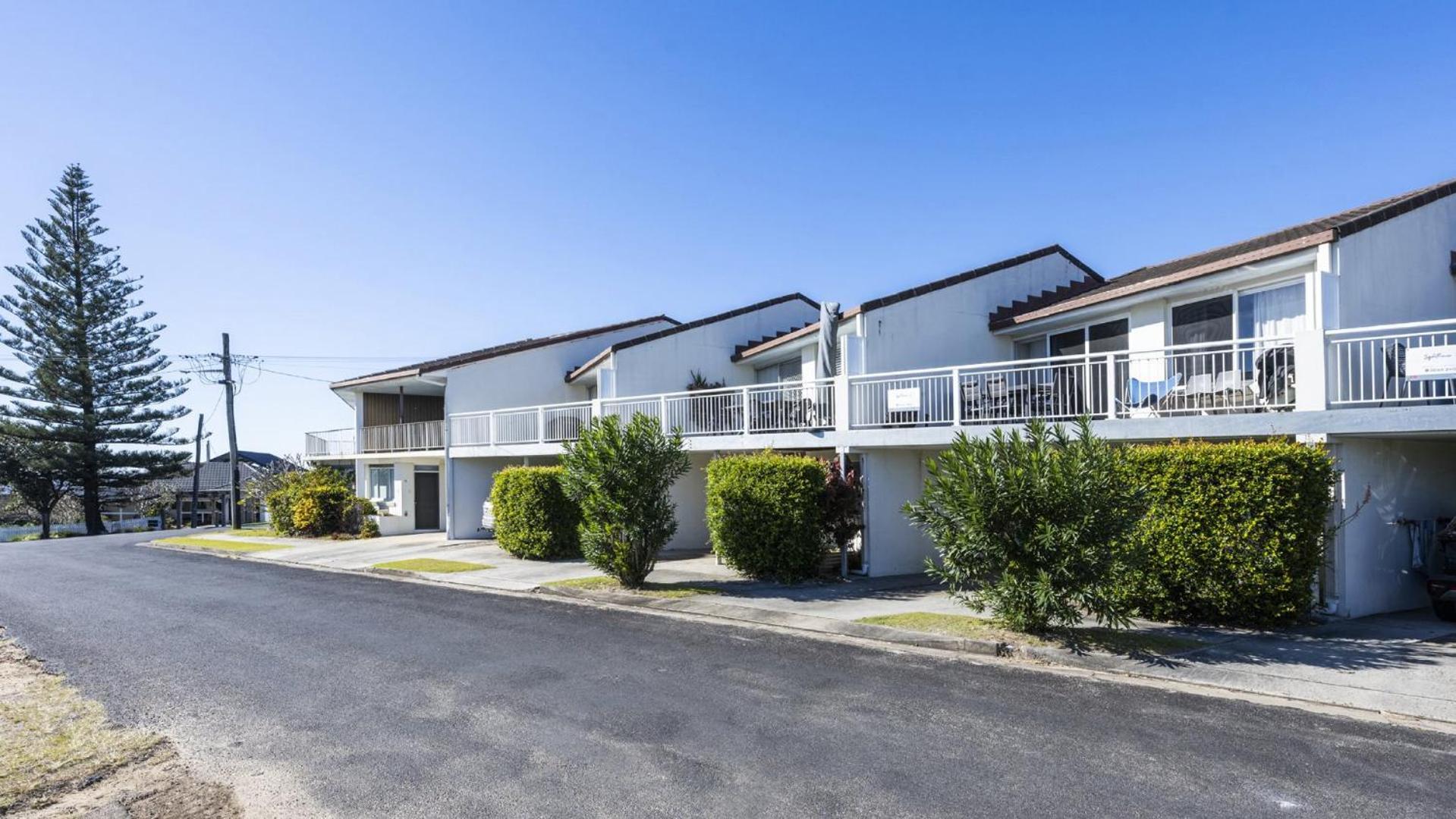 Lighthouse Unit 2 - Lifestyle Yamba