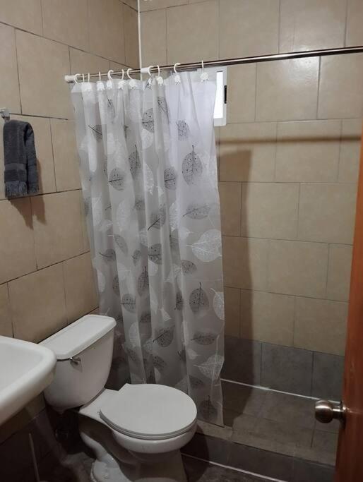 Cabaña Choroy dentro del pueblo, cercano a playas