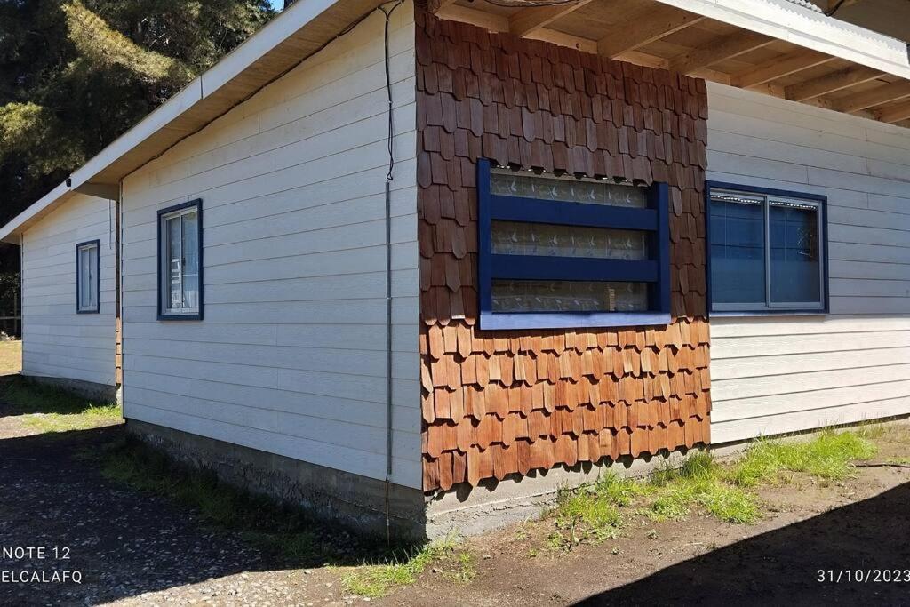 Cabaña Choroy dentro del pueblo, cercano a playas