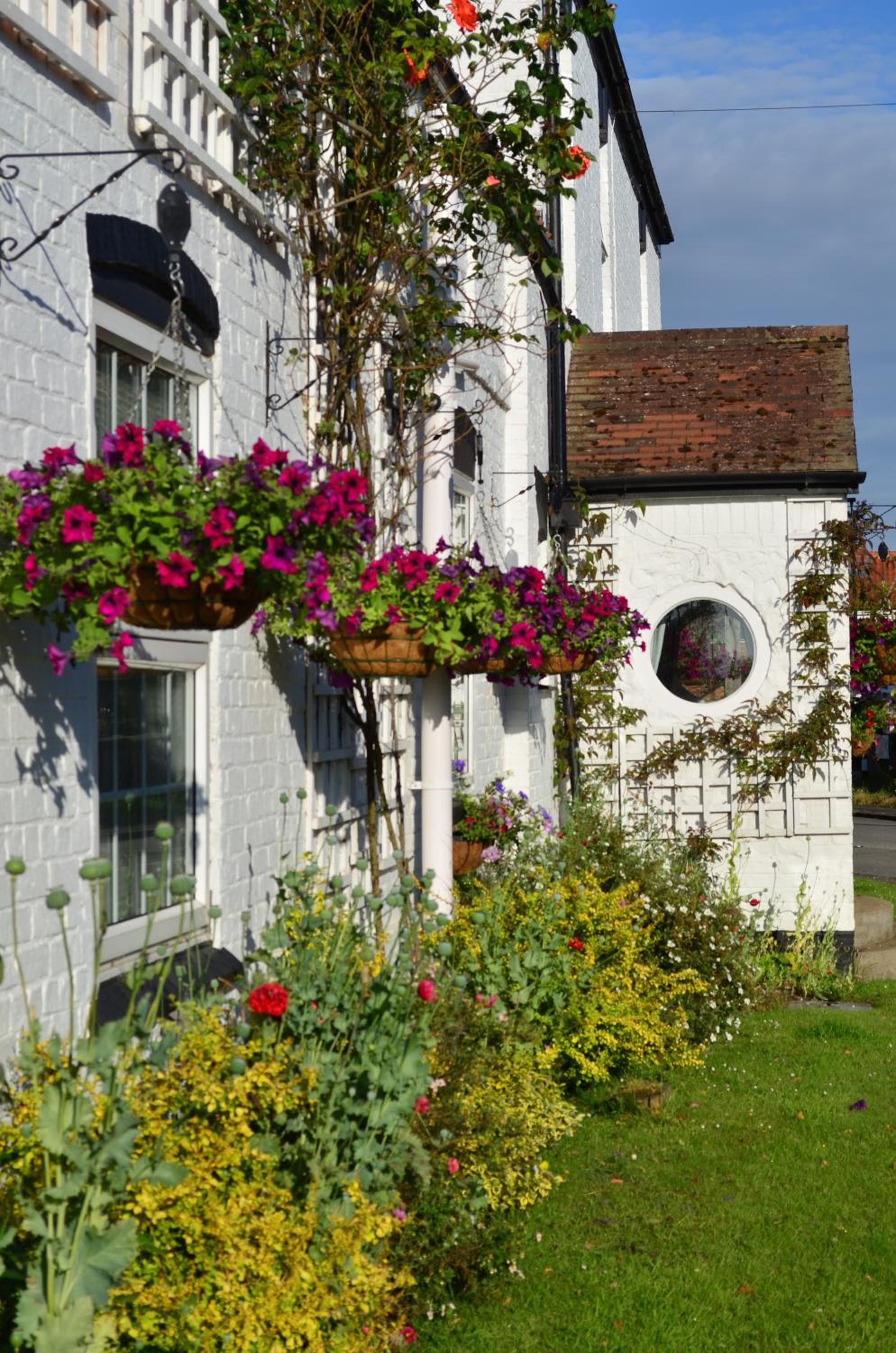 The Red Lion Inn Partney