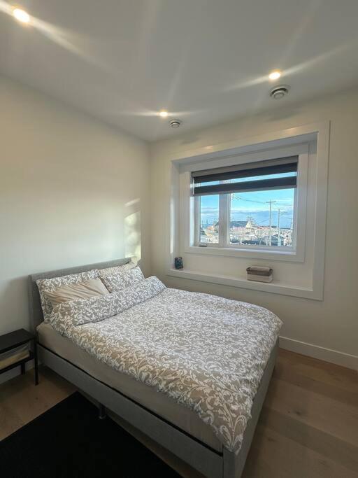 Brand New Sunset Cozy and Sweet Home
