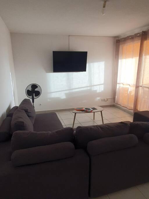 Modern apartment close to everything view 3