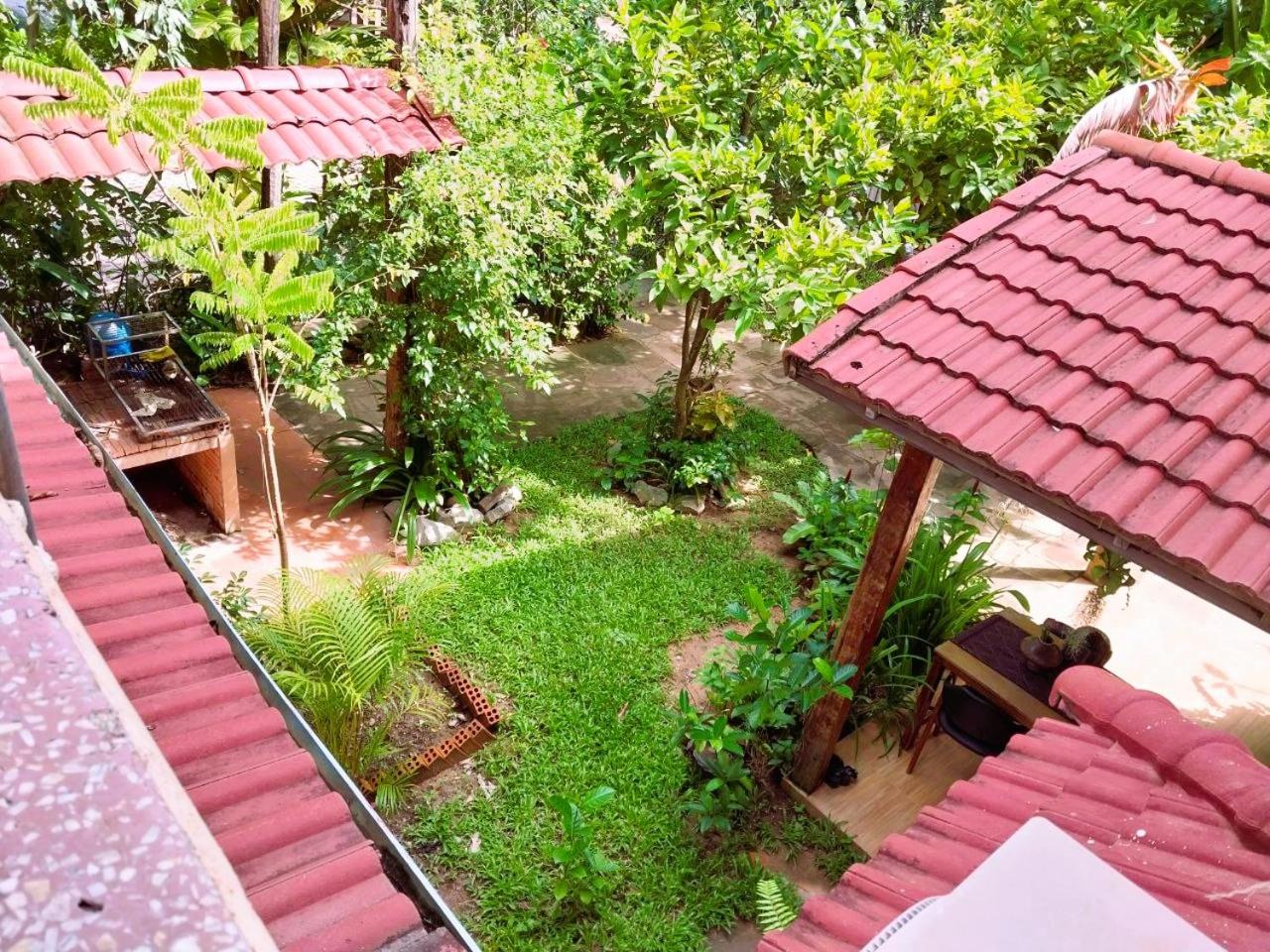 ANGKOR DINO B&B