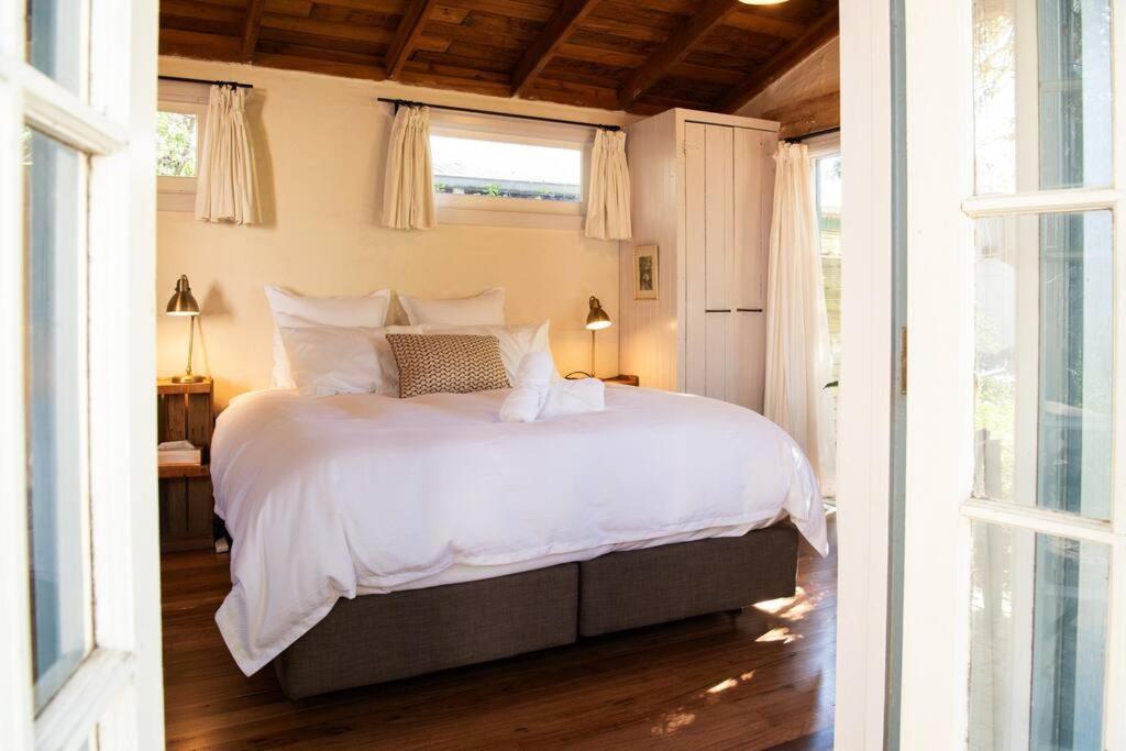 Luxury Studio with Hot Tub in Leura