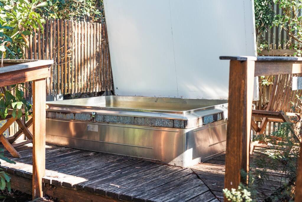 Luxury Studio with Hot Tub in Leura