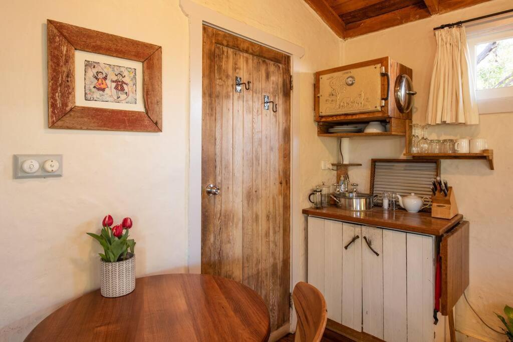 Luxury Studio with Hot Tub in Leura