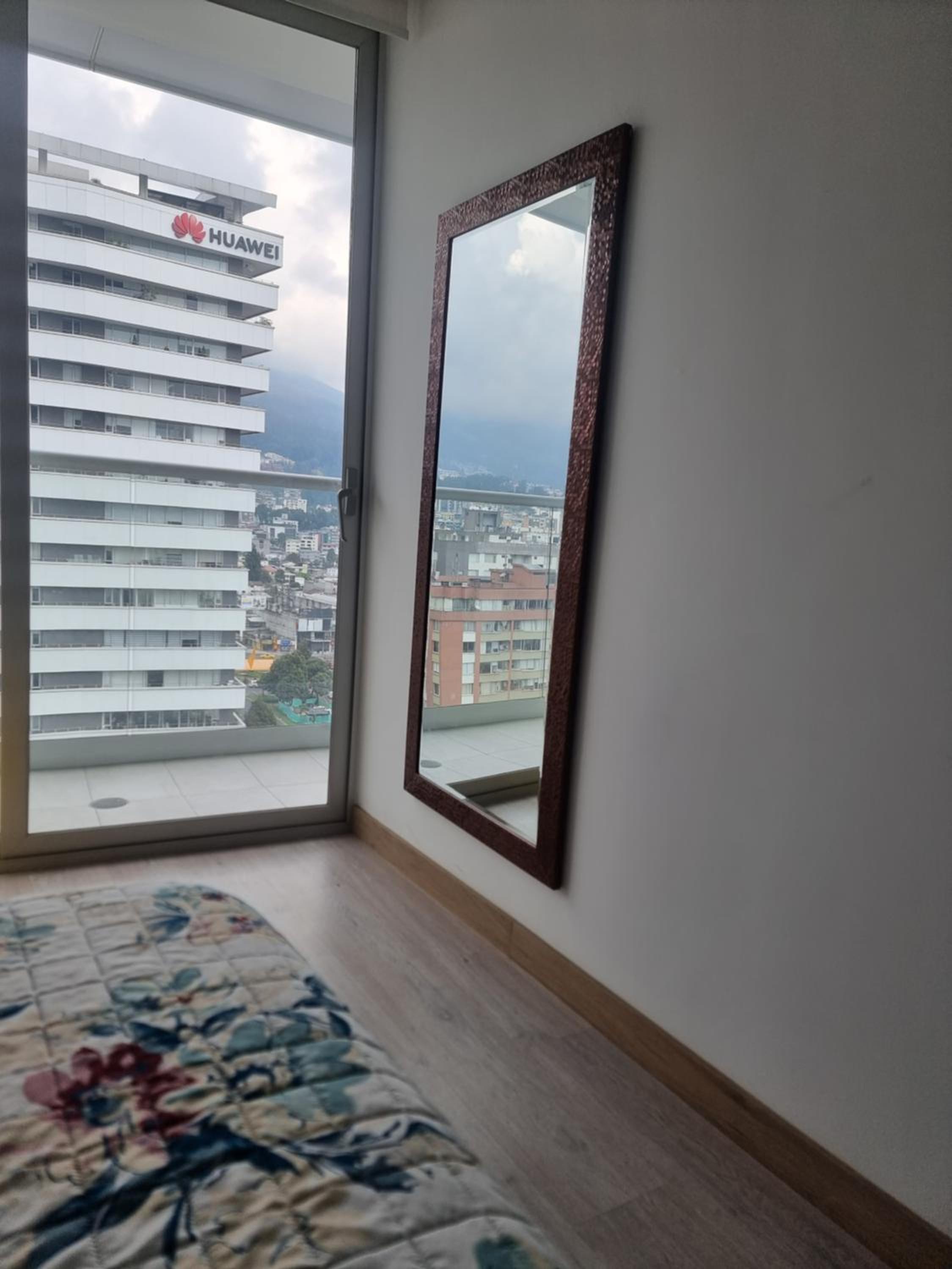 Suite Martina 2 Personas Quito view 4