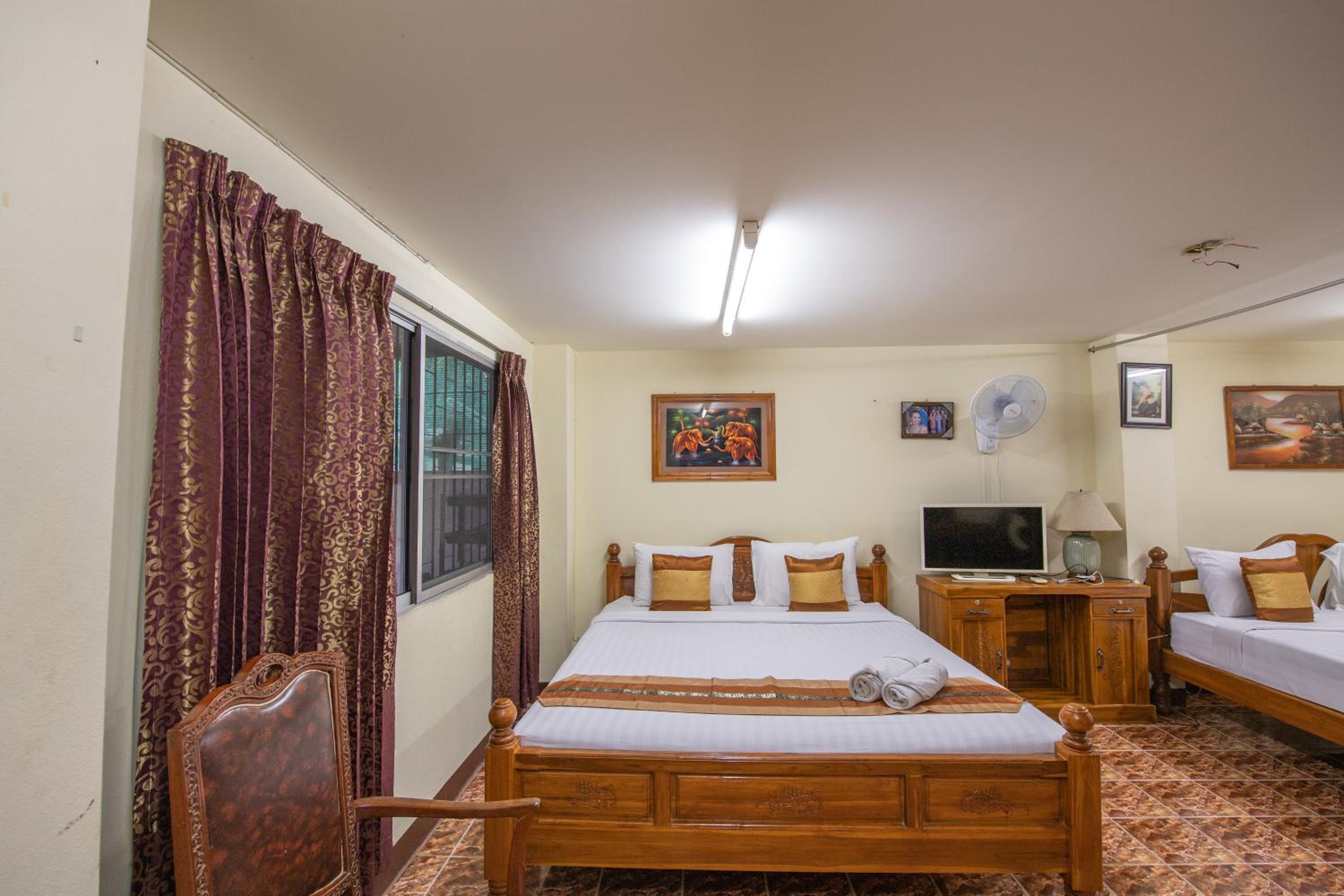 Saithong House