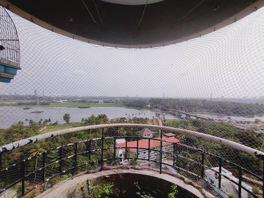 Riverview Nest