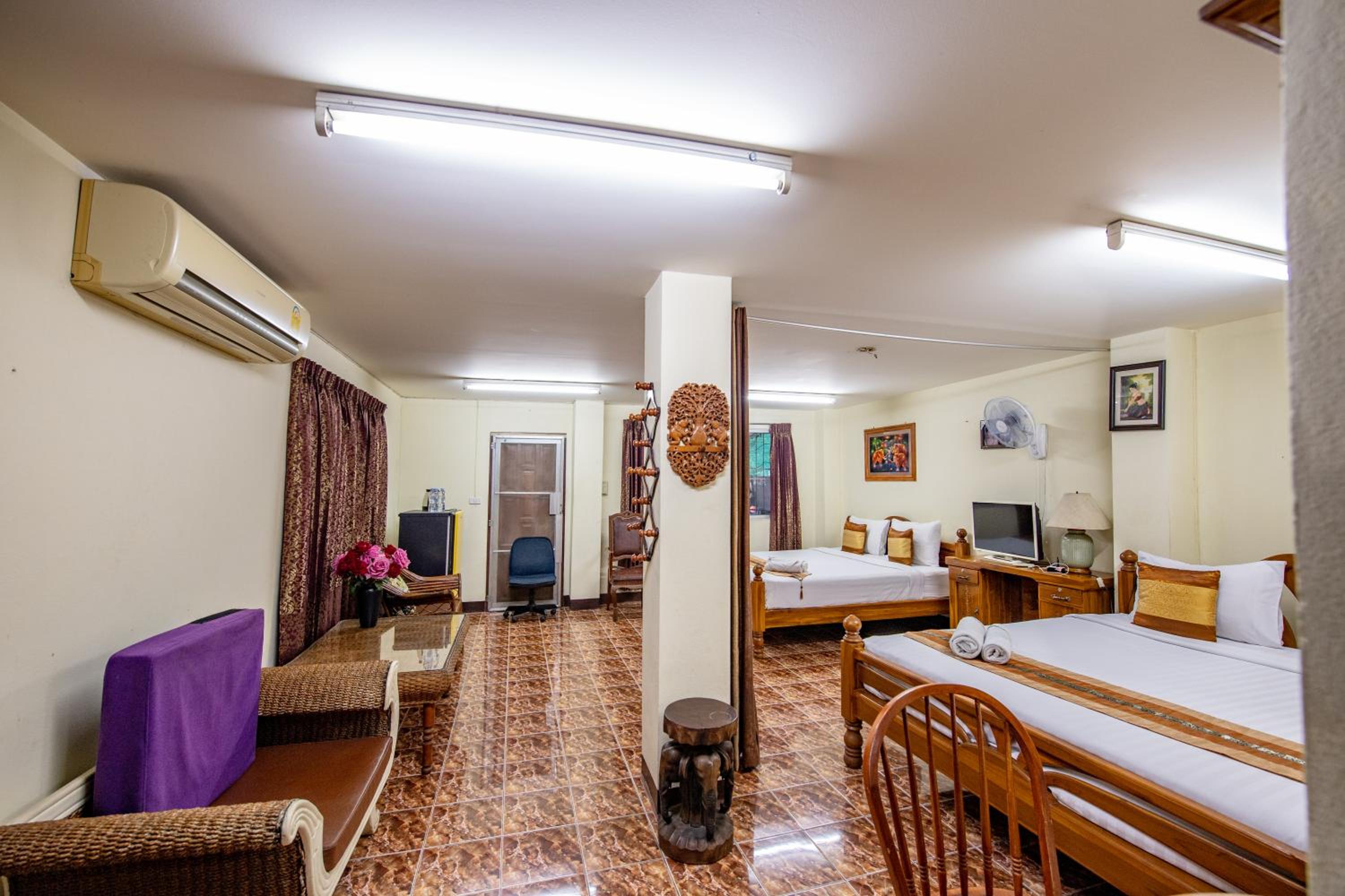 Saithong House