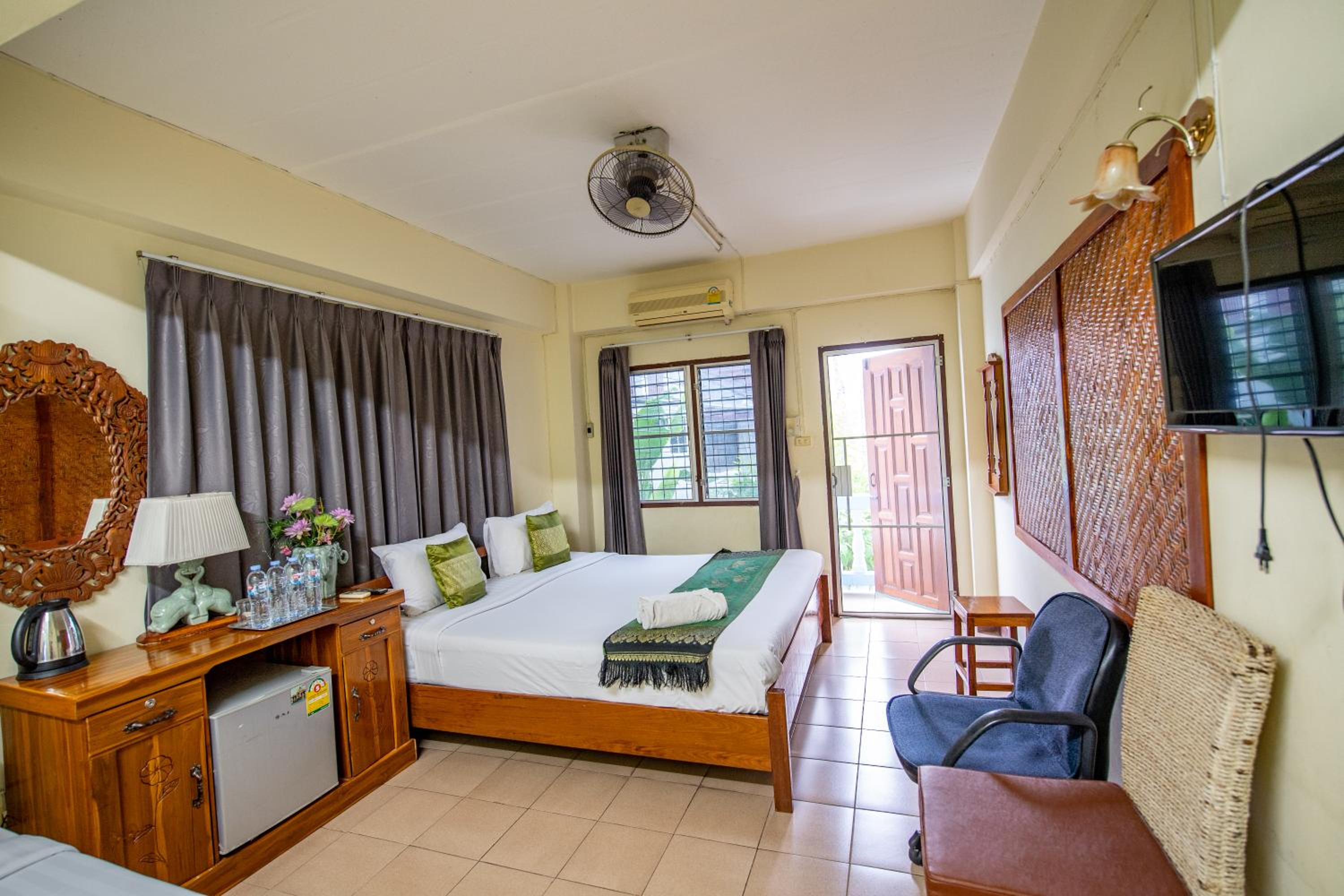 Saithong House