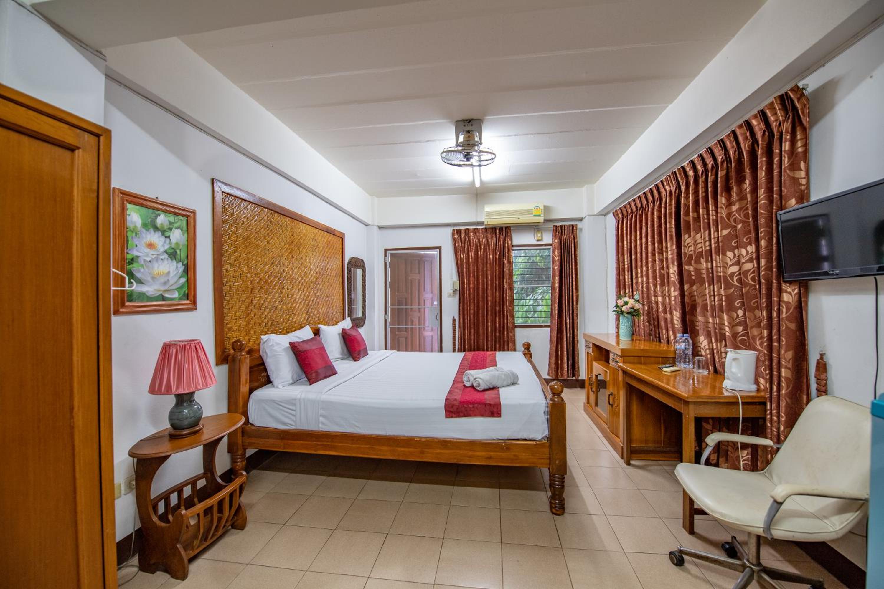 Saithong House