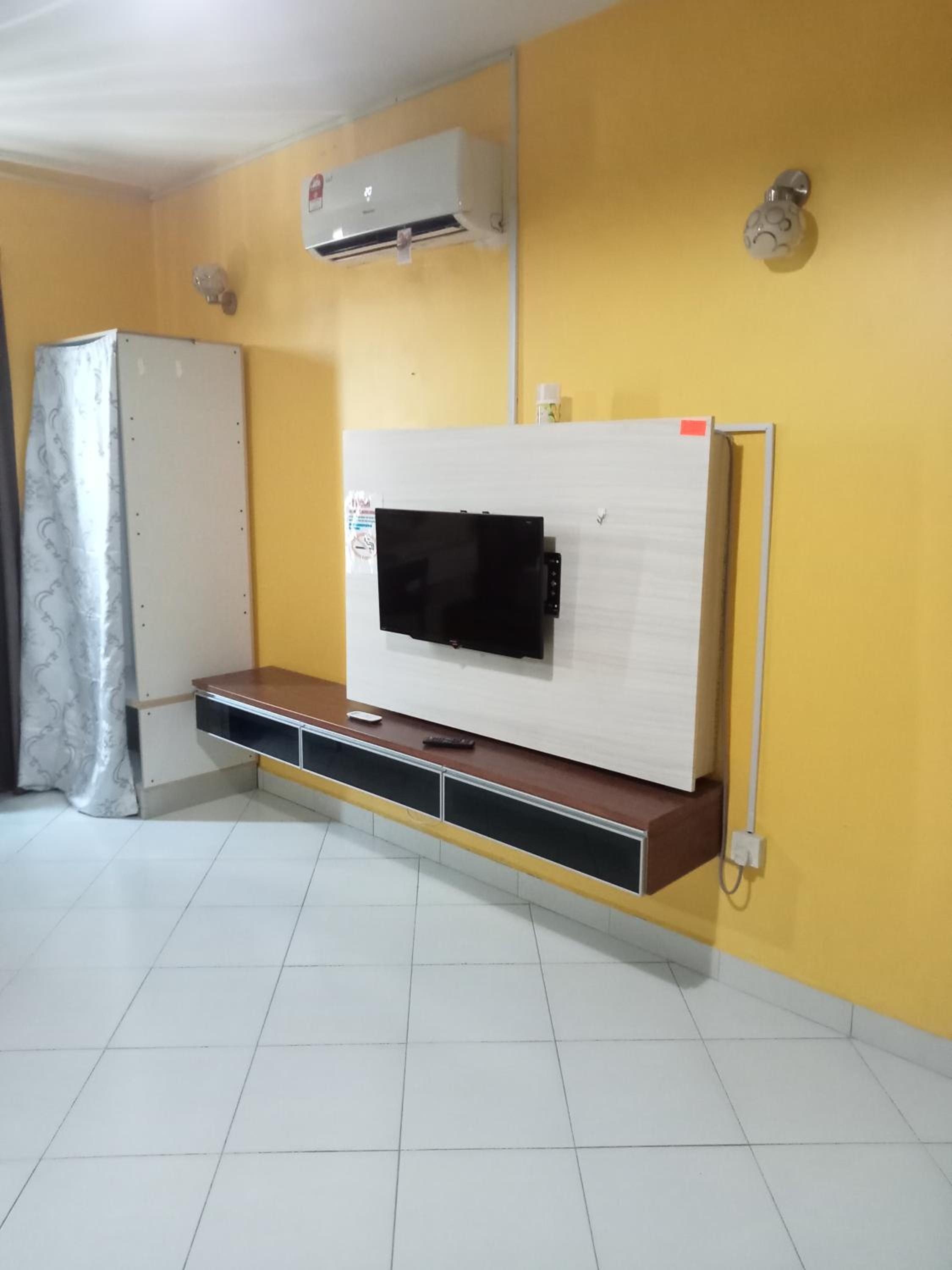 Aeon home stay - Tebrau City residency block F