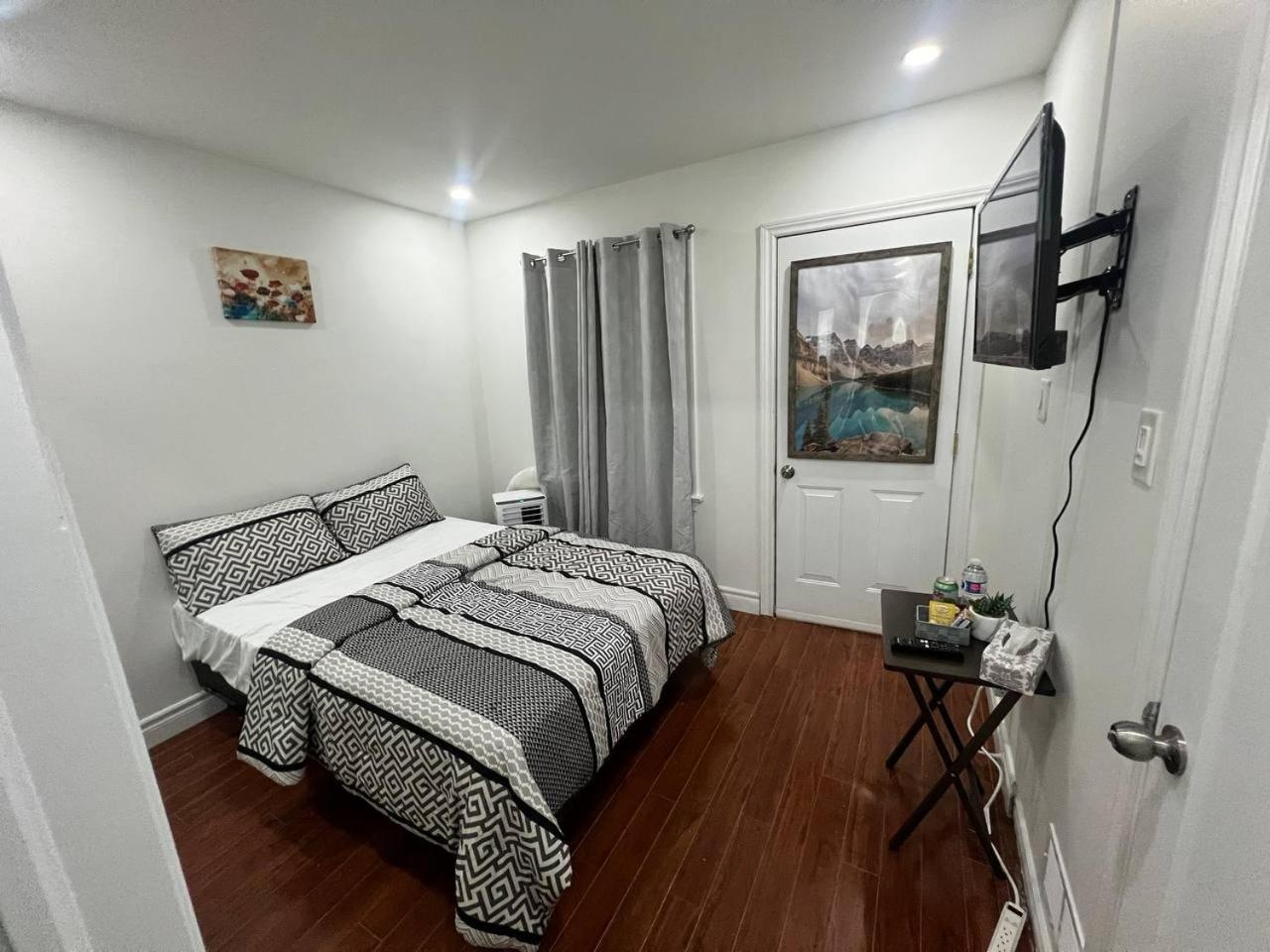 #1 Convvy-nient Residence!