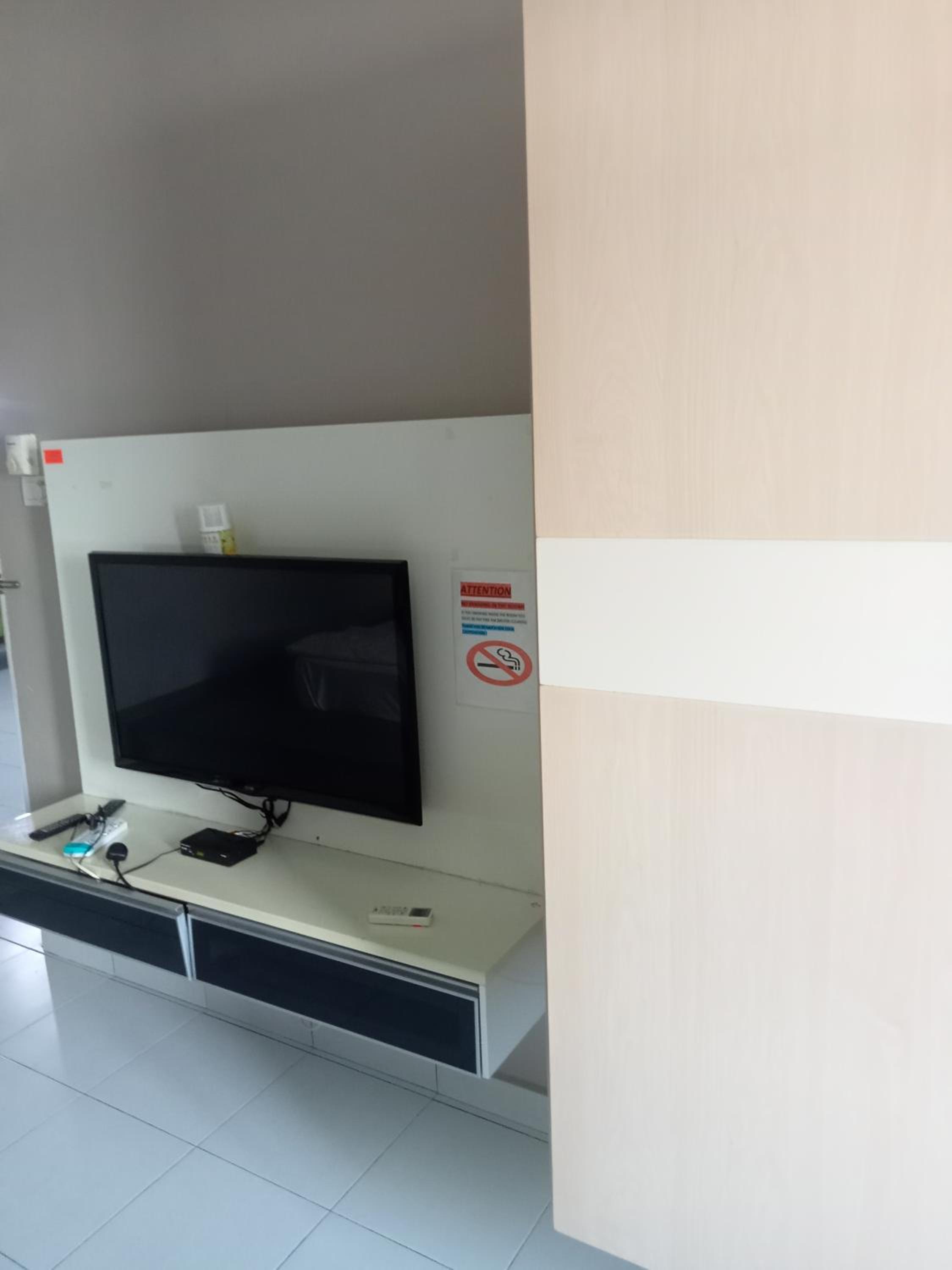 Aeon home stay - Tebrau City residency block F