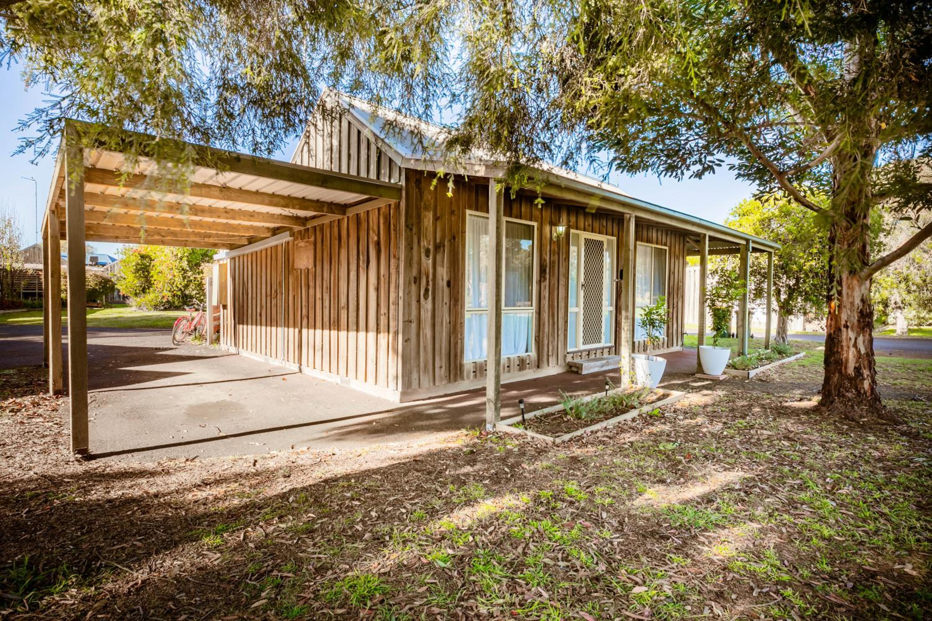 The Cottage- Pet friendly, Golf, Ocean and River!