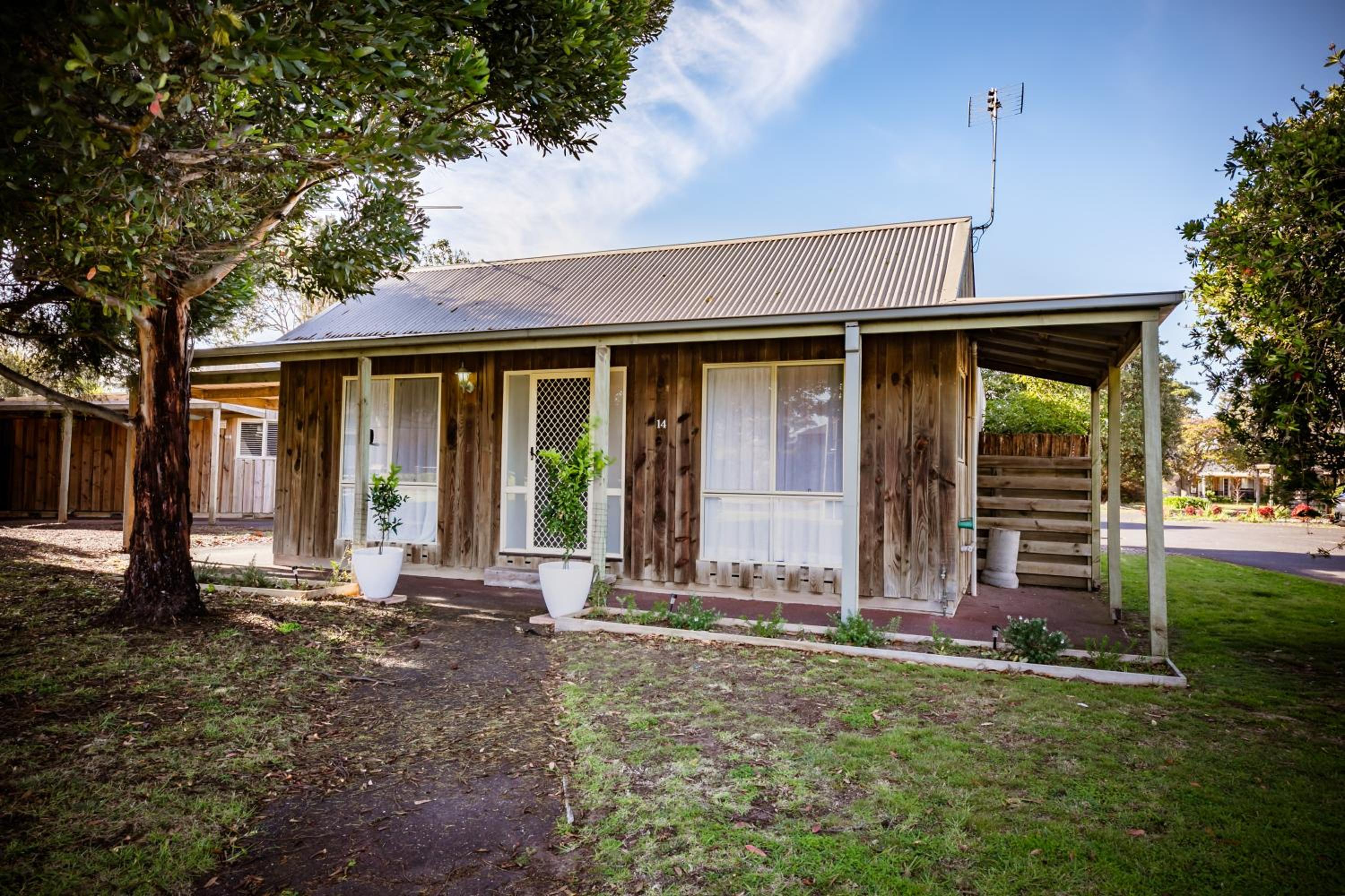 The Cottage- Pet friendly, Golf, Ocean and River!