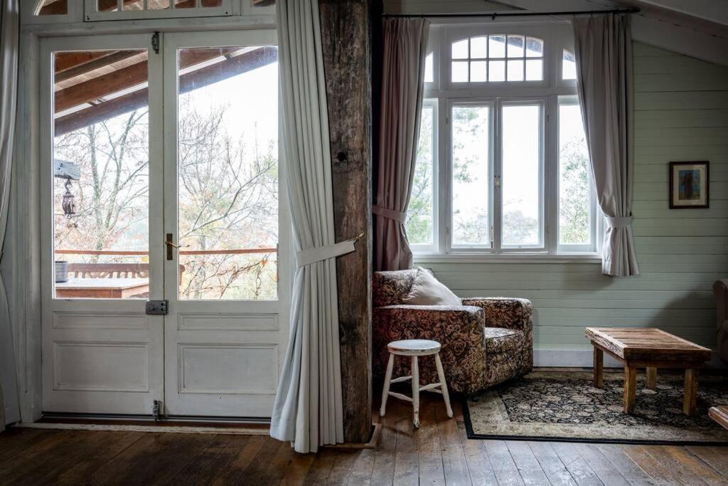 Leura Haven Homestead - Grand rustic cottage for 4