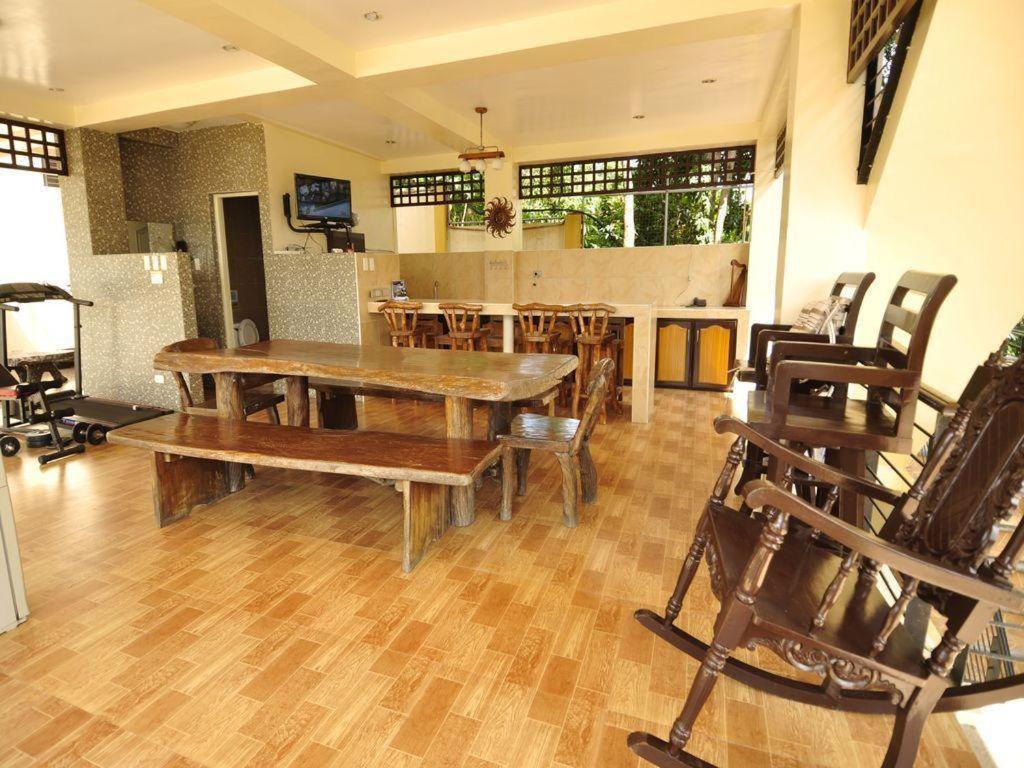 Seascape Resort