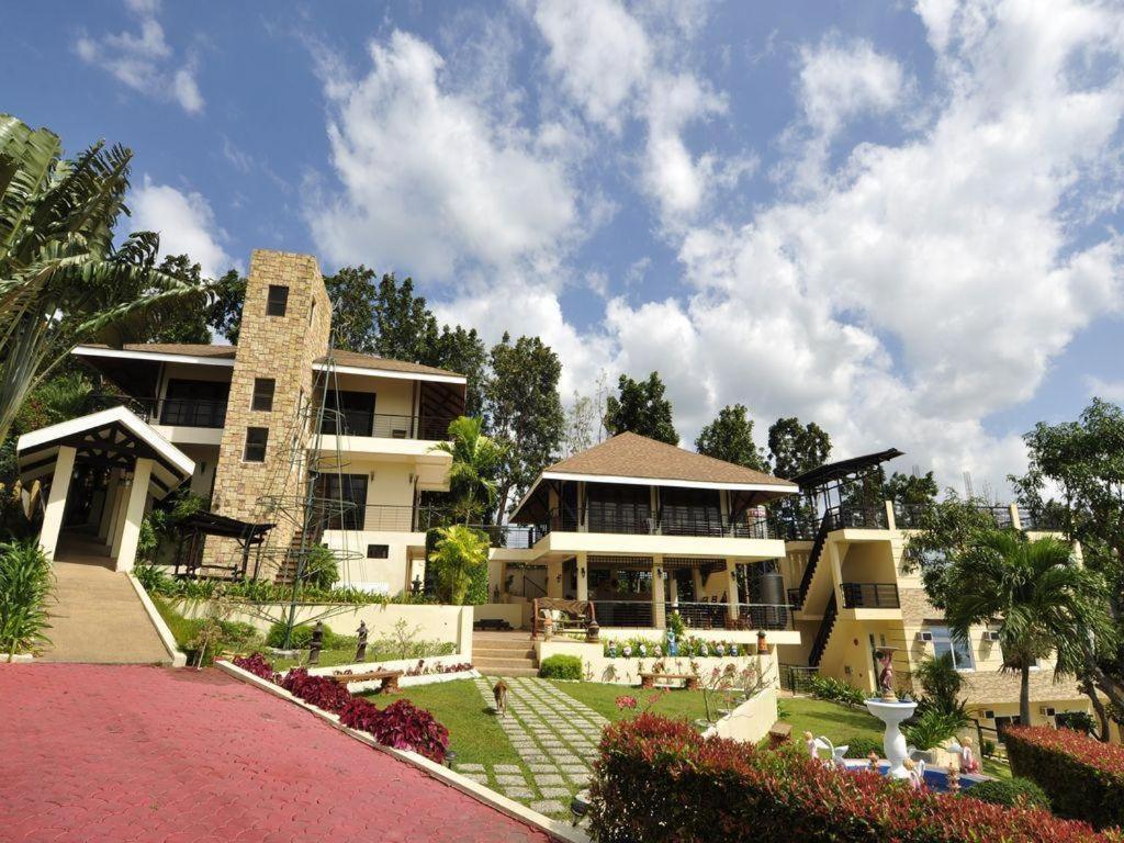 Seascape Resort