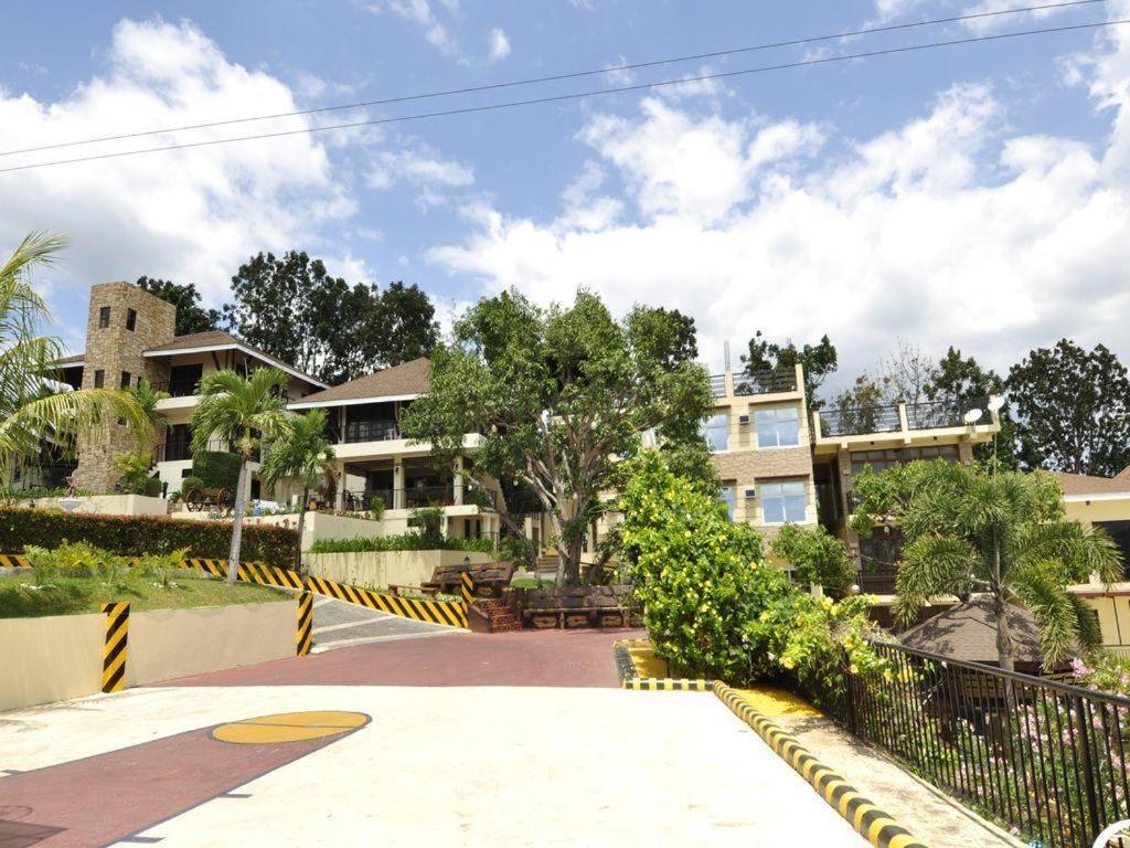 Seascape Resort