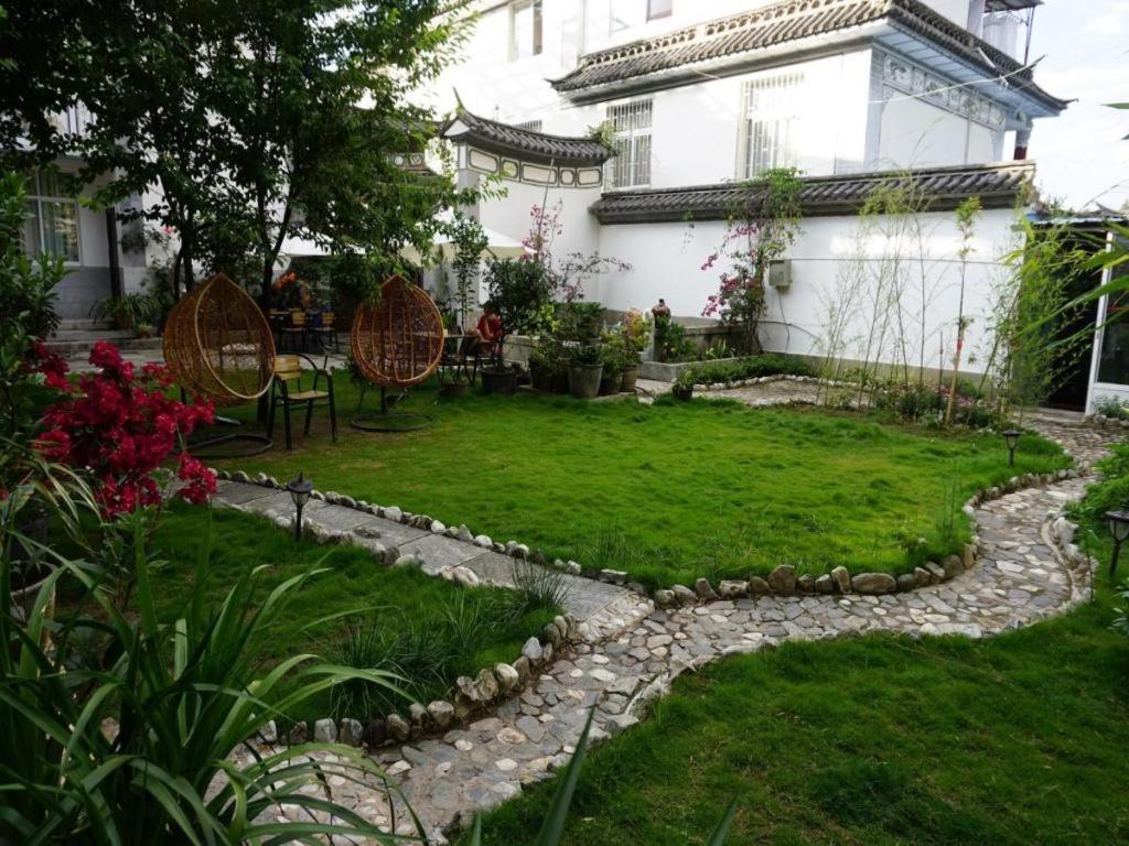 Dali Five Elements Hostel