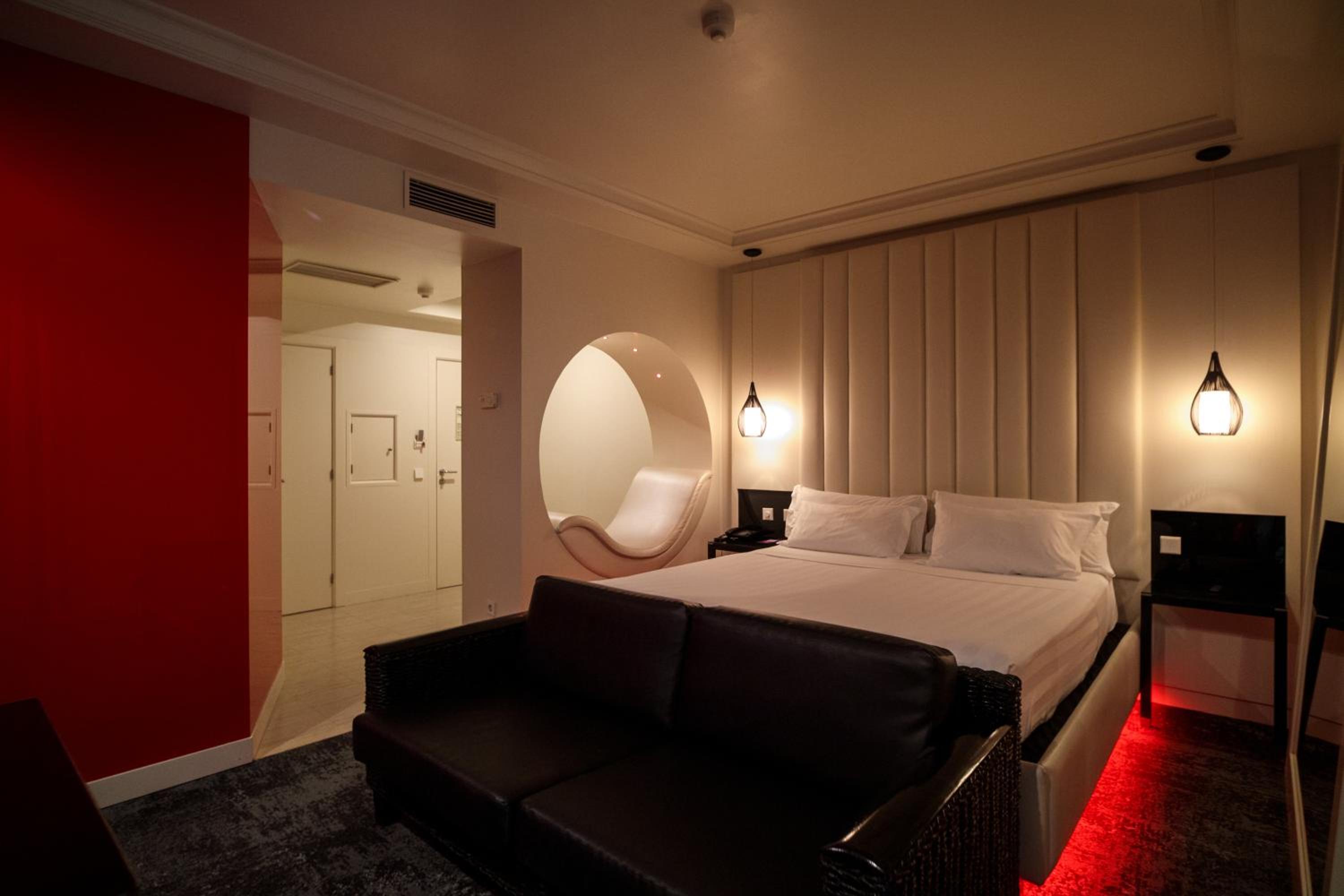 hotel room