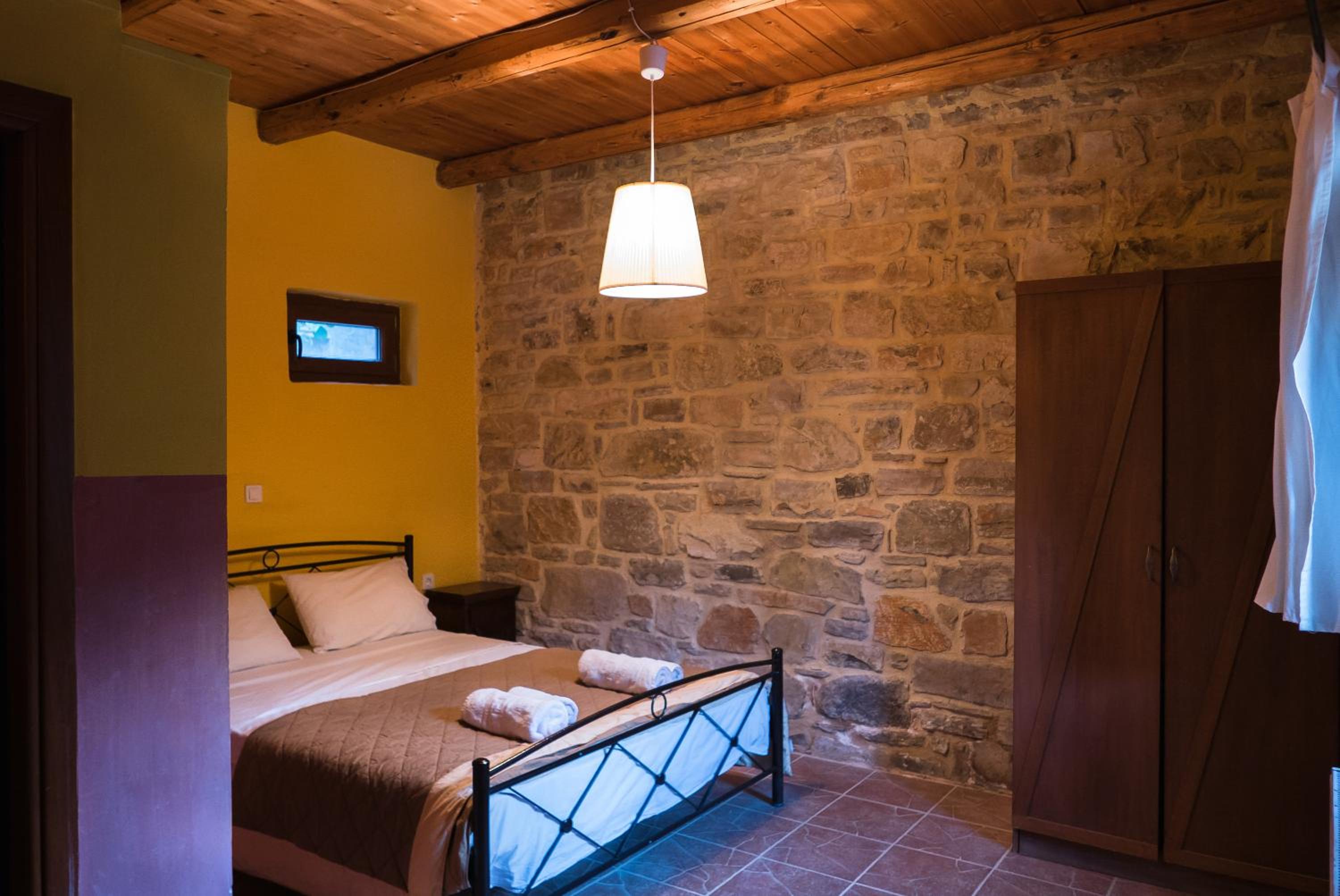 Akros Oreon Apartment Voliares