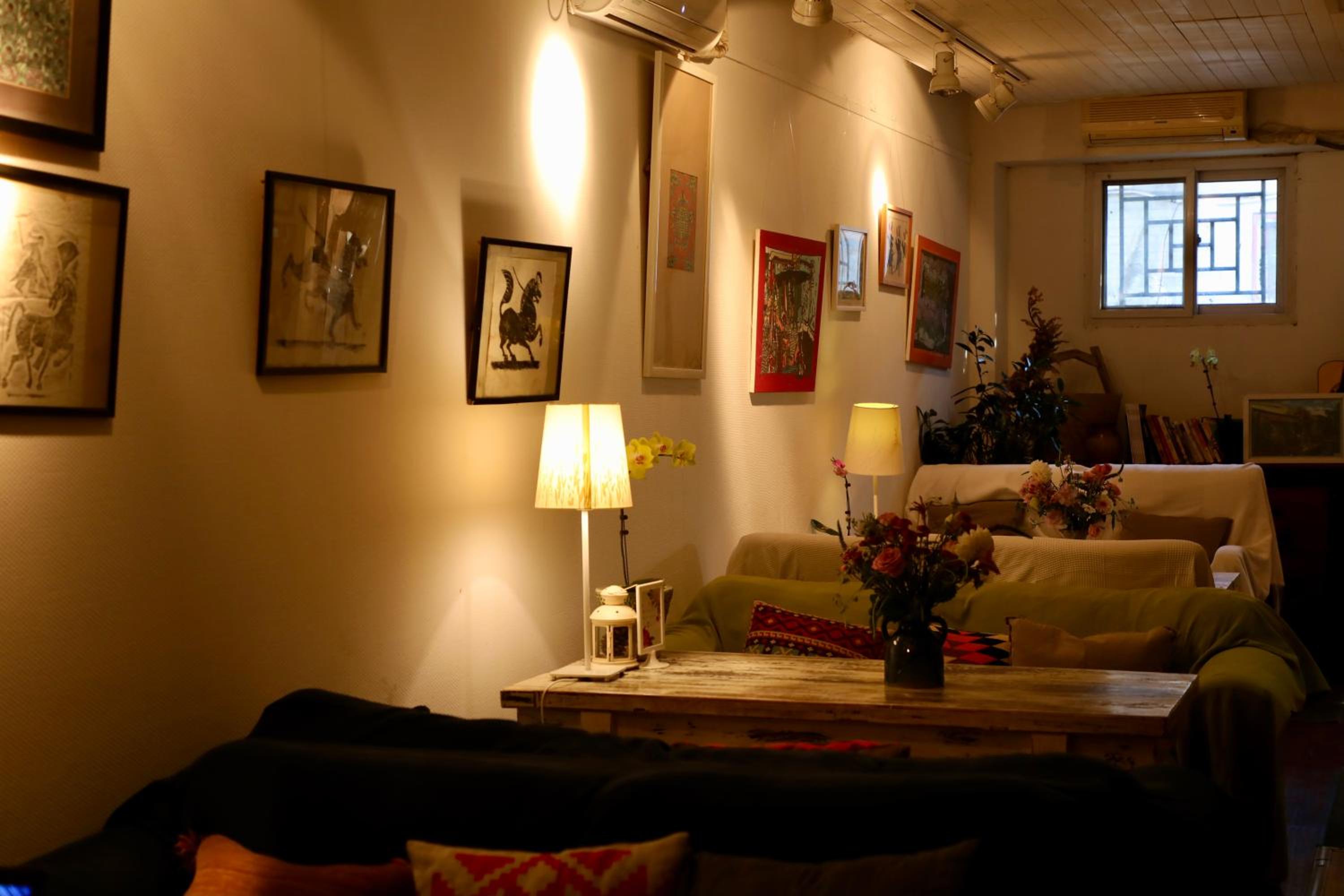Peking Garden Youth Hostel-Houhai&Nanluoguxiang&Drum tower-Cafe&Bar&Movie night&Social area&Rooftop