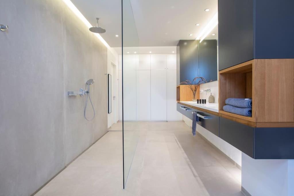 Brand New exclusive villa Buddha view 4