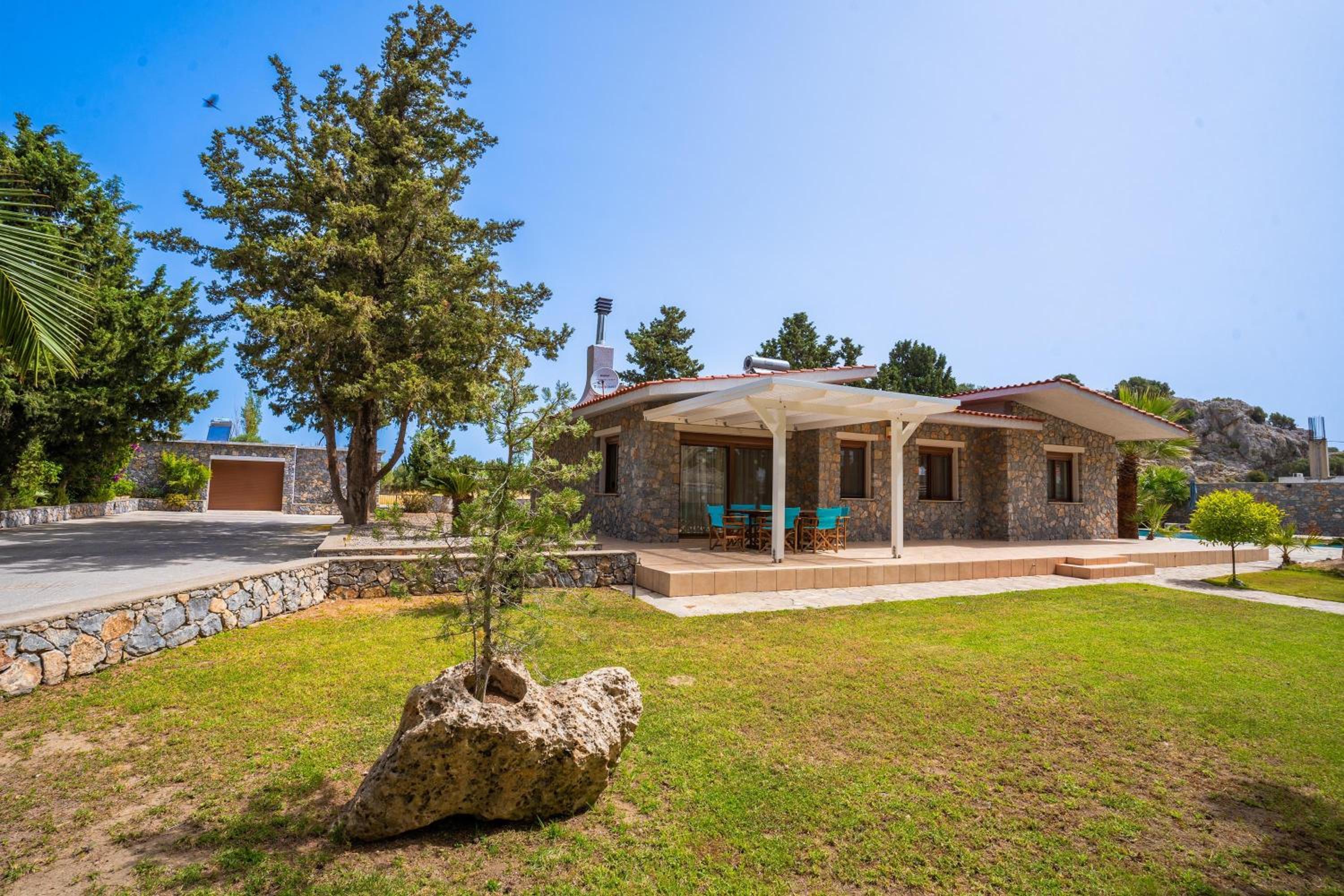 Madia Villa view 4