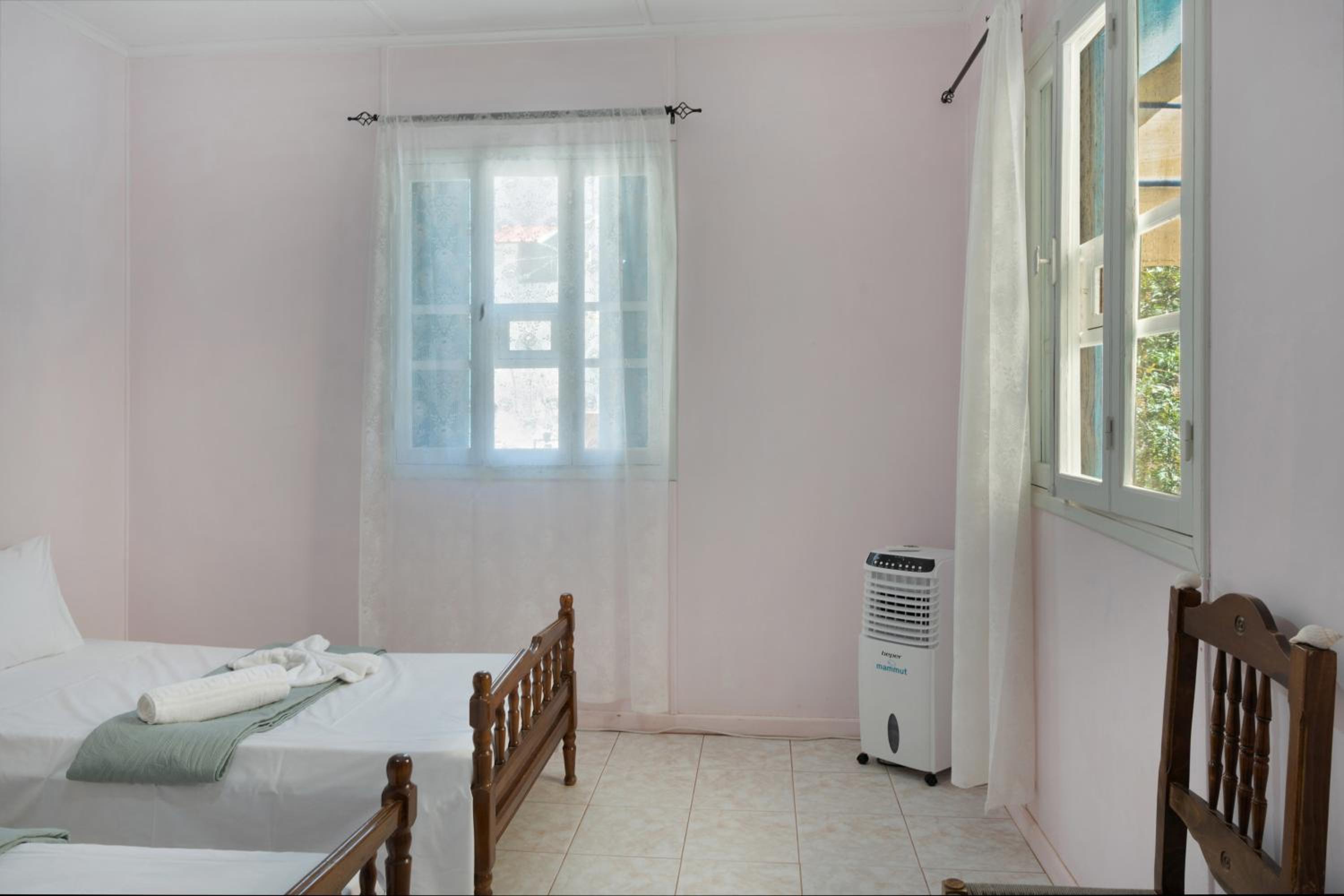 Antonis house photo 3