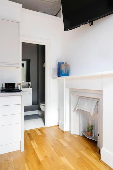 Light and Spacious Brunswick by the Sea view 5